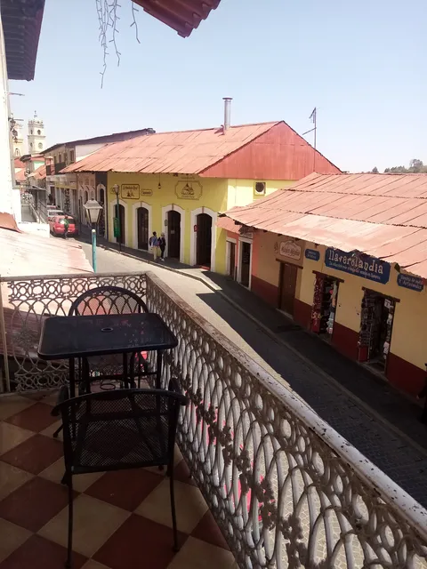 D'Criss image 1