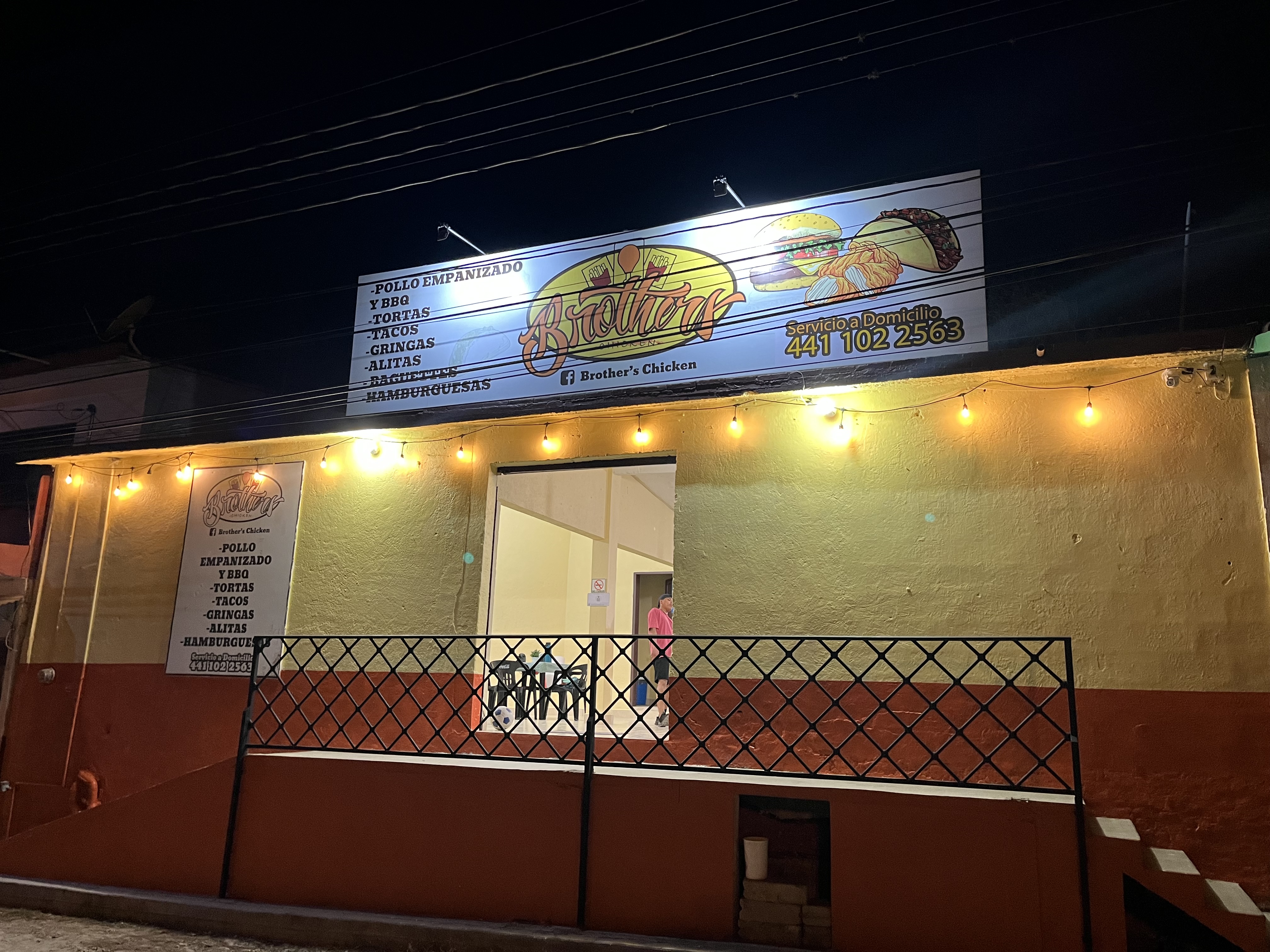 Brother's Chicken image 1