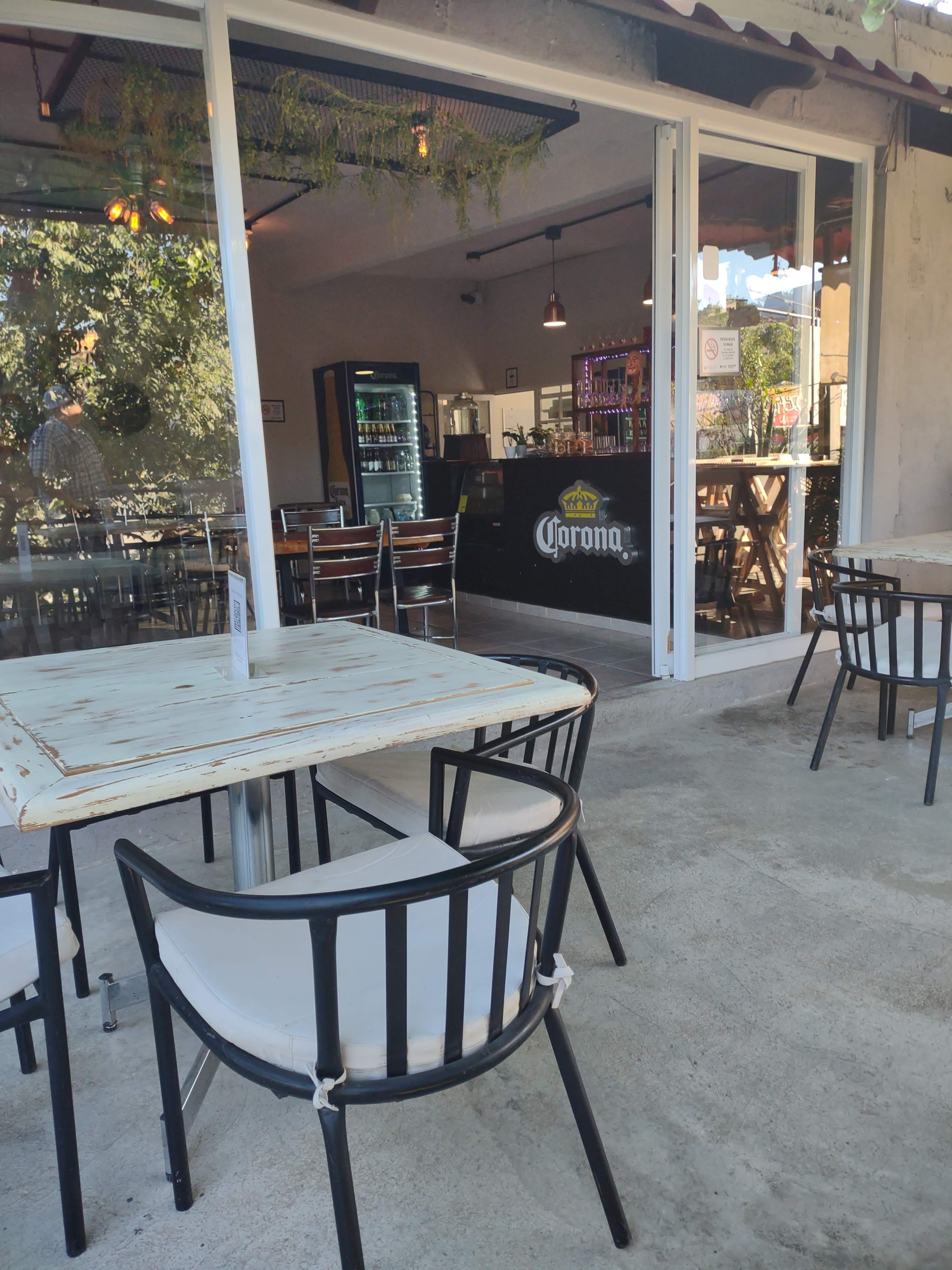 Manglar Gastro Bar & Sushi image 4