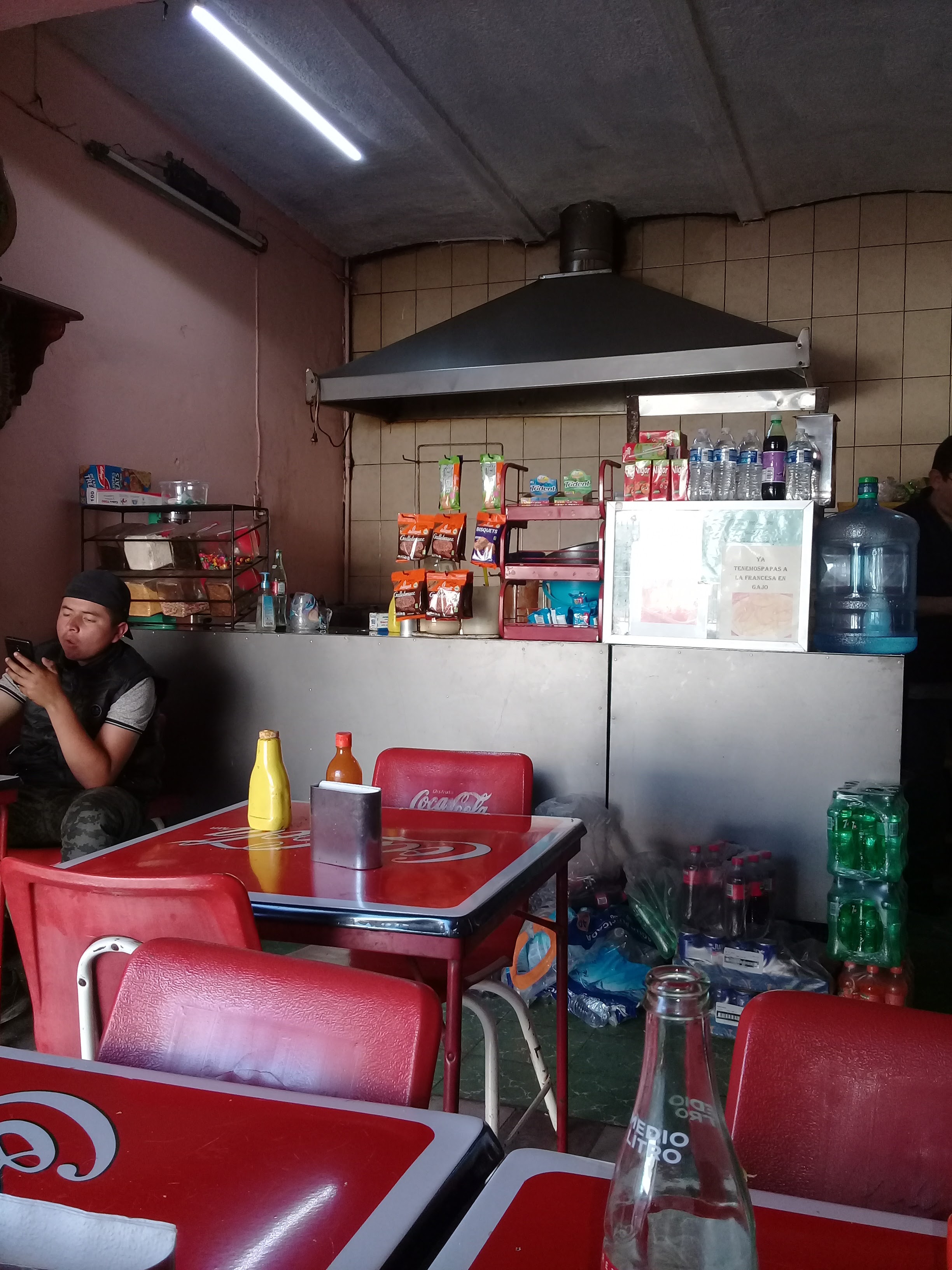 Loncheria Edgar image 2