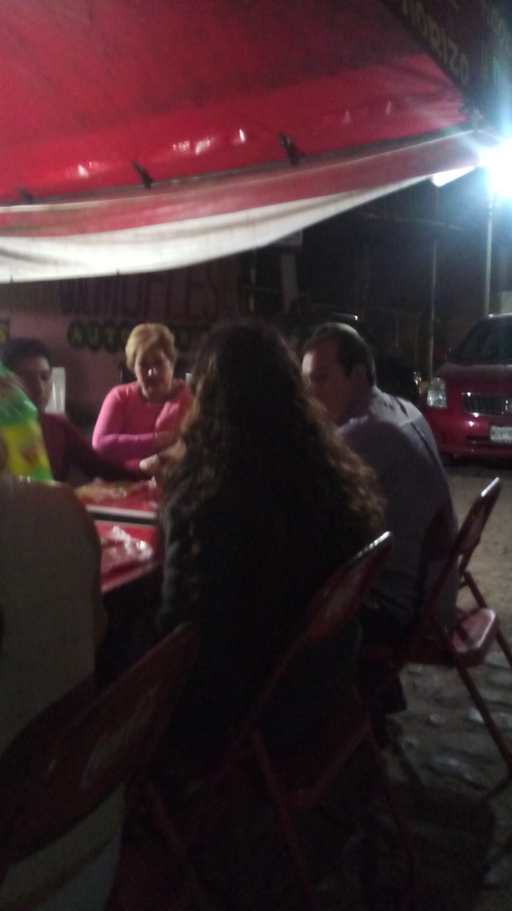 Tacos Y Tortas "El Toro" image 4