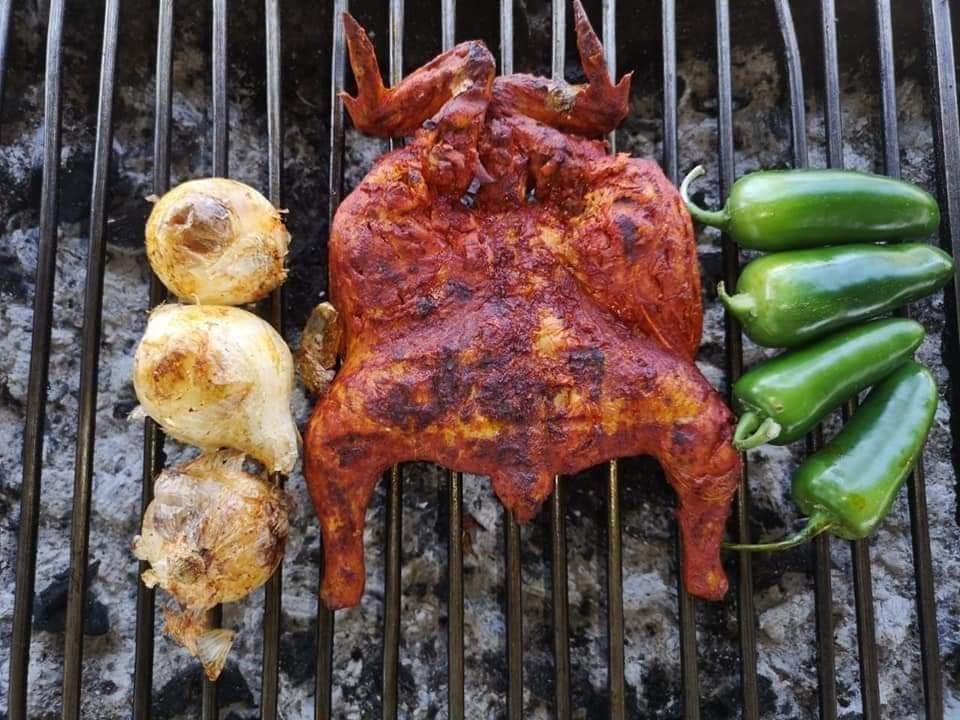 Pollos Asados El Ustra image 1