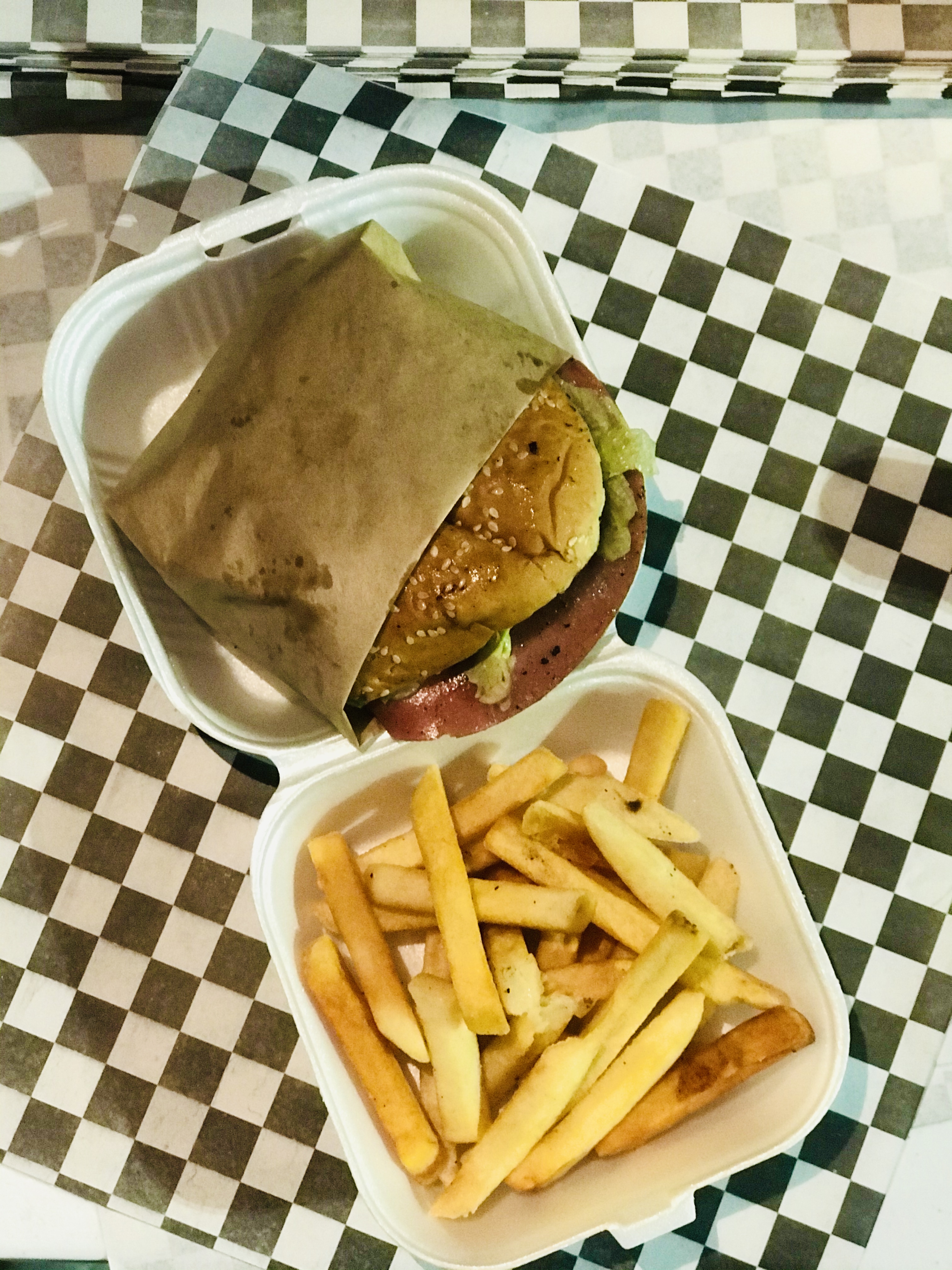 Hamburguesas “Los Primos” image 1