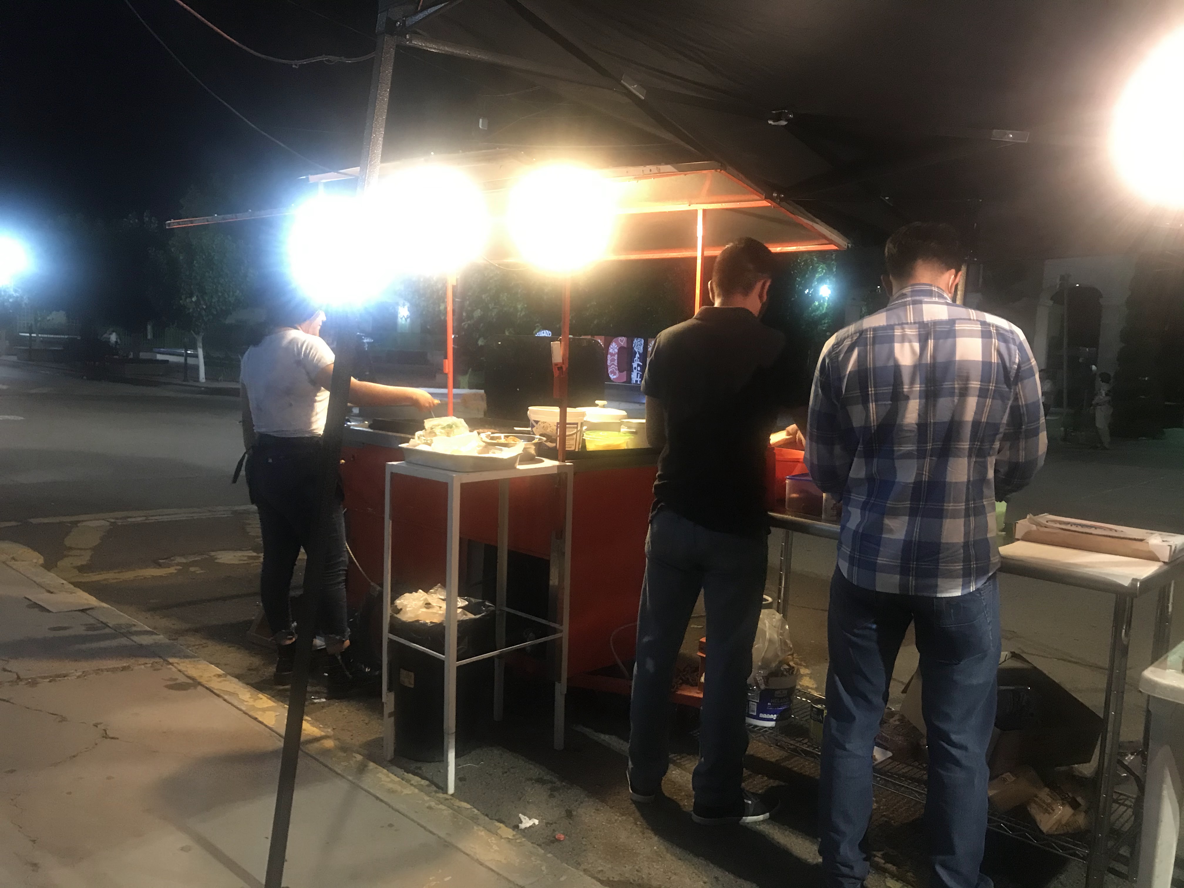 Hamburguesas “Los Primos” image 3