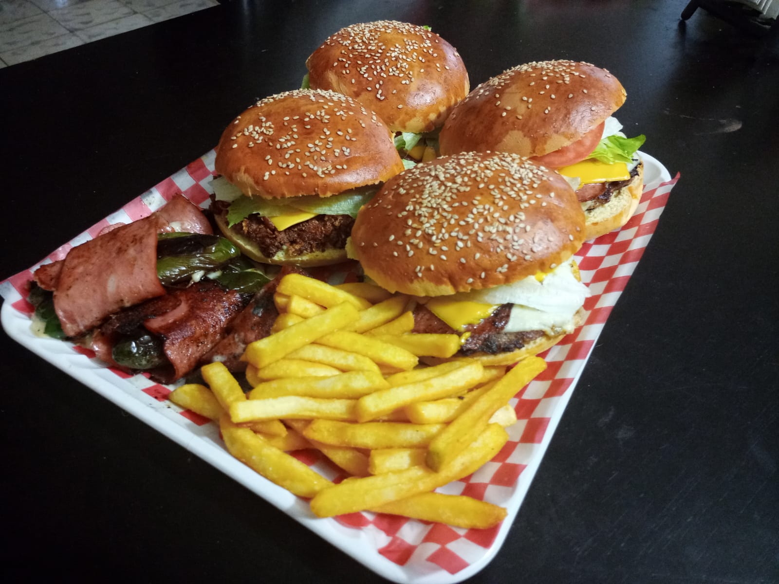 Joui's Burguers image 5