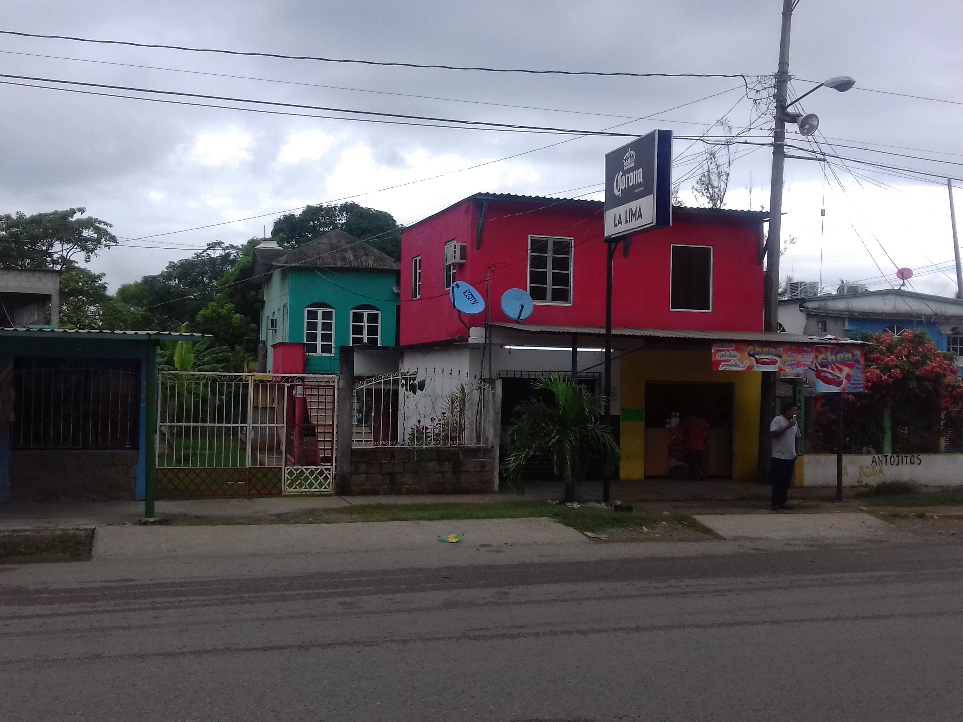Pollos Asados Al Carbón "El Señor de Tila" image 1