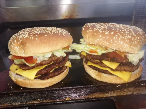 Charly Hamburguesas image 1