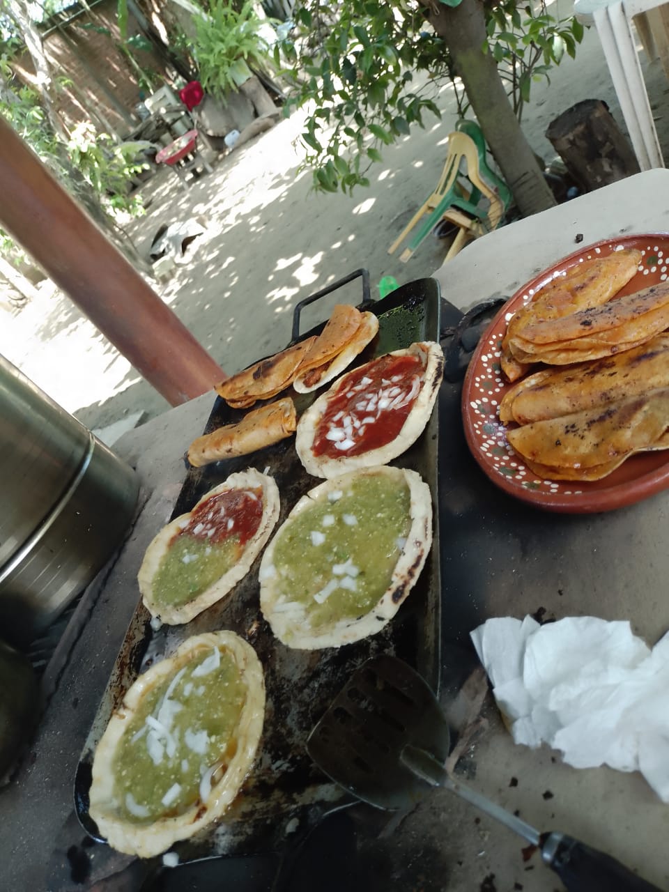 Menuderia y Birrieria "Los Compadres" image 7