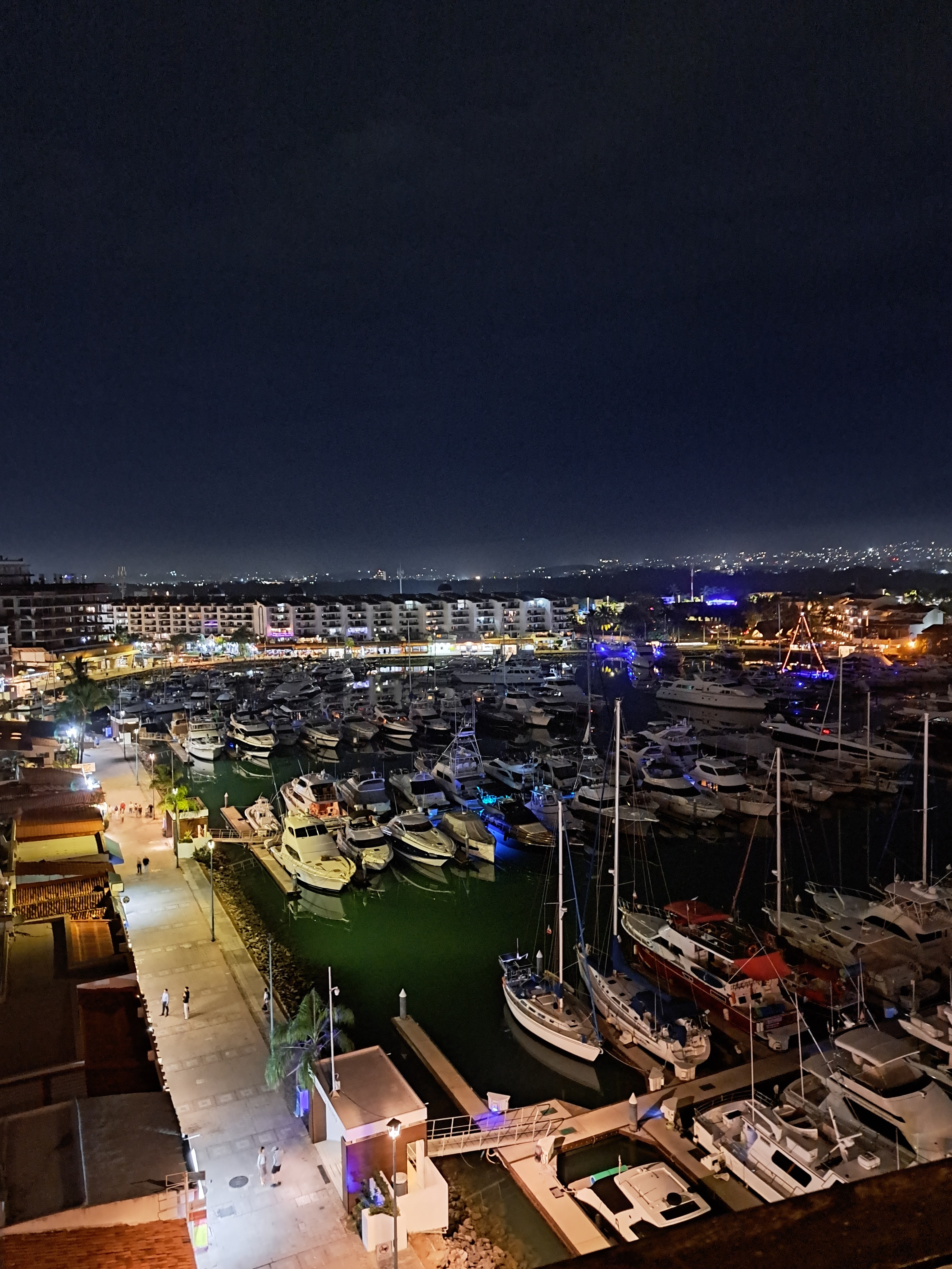 36 Restaurante-Lounge image 3