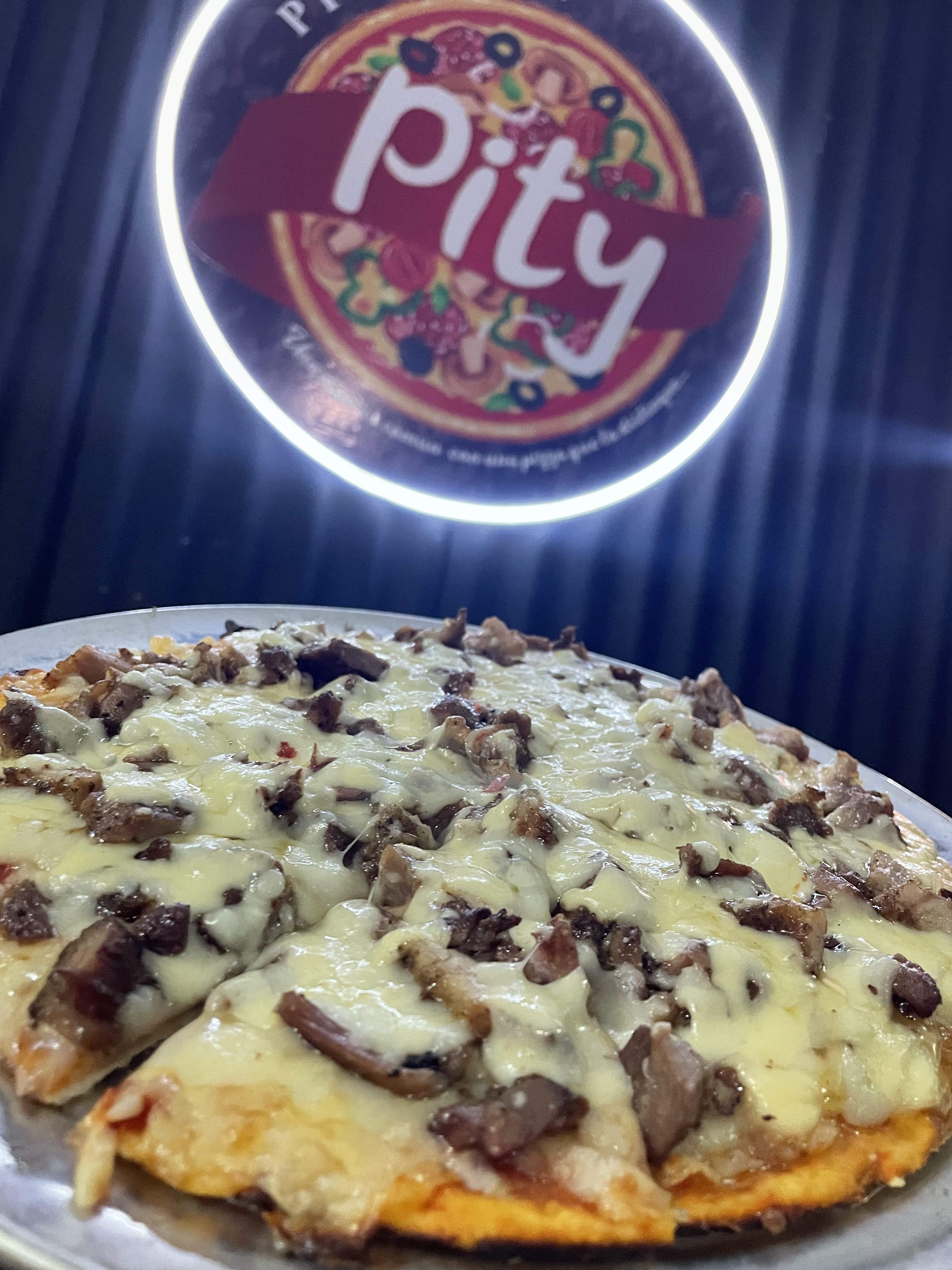 Pizzería pity image 3
