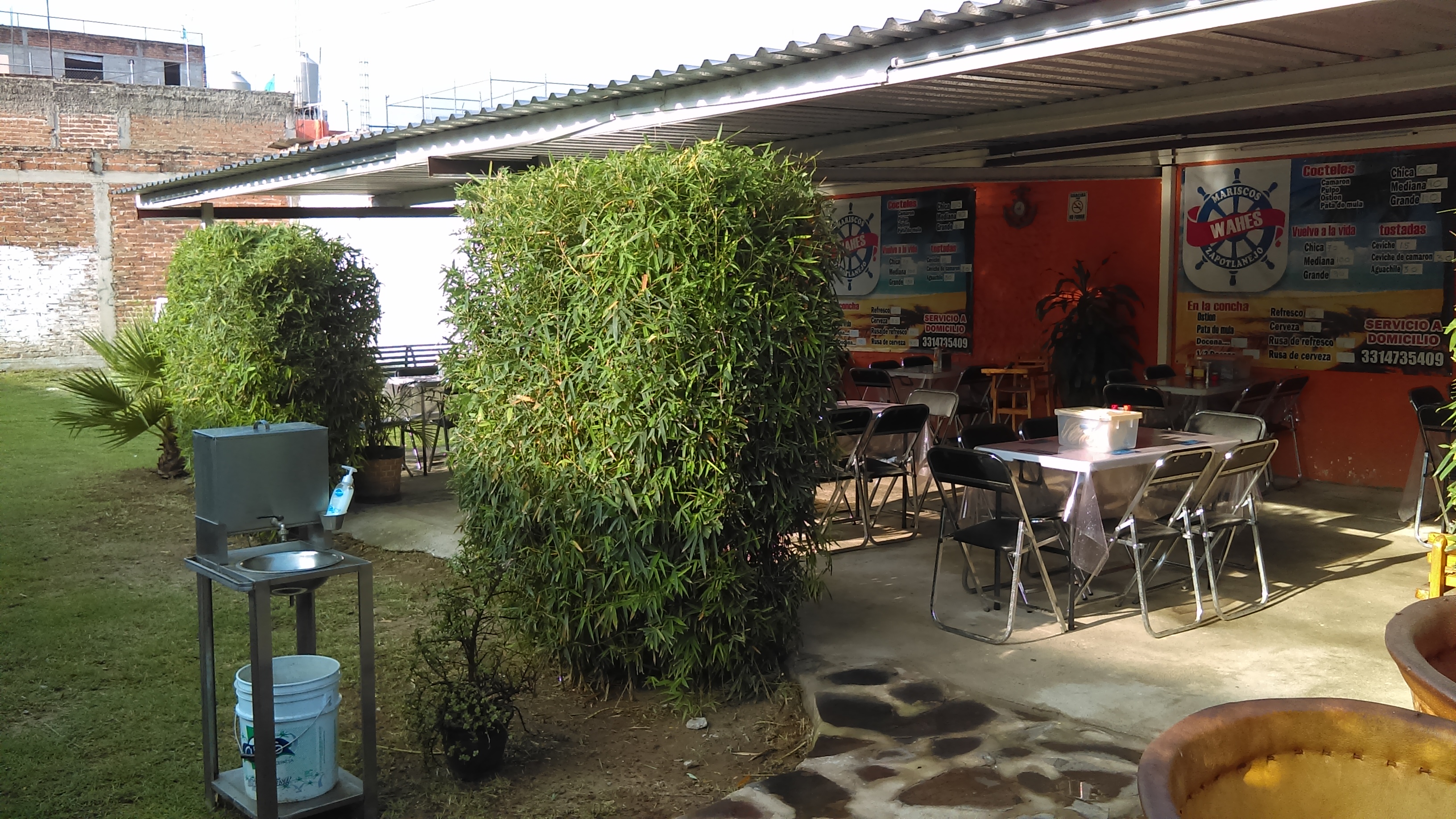 Mariscos Wahes image 5