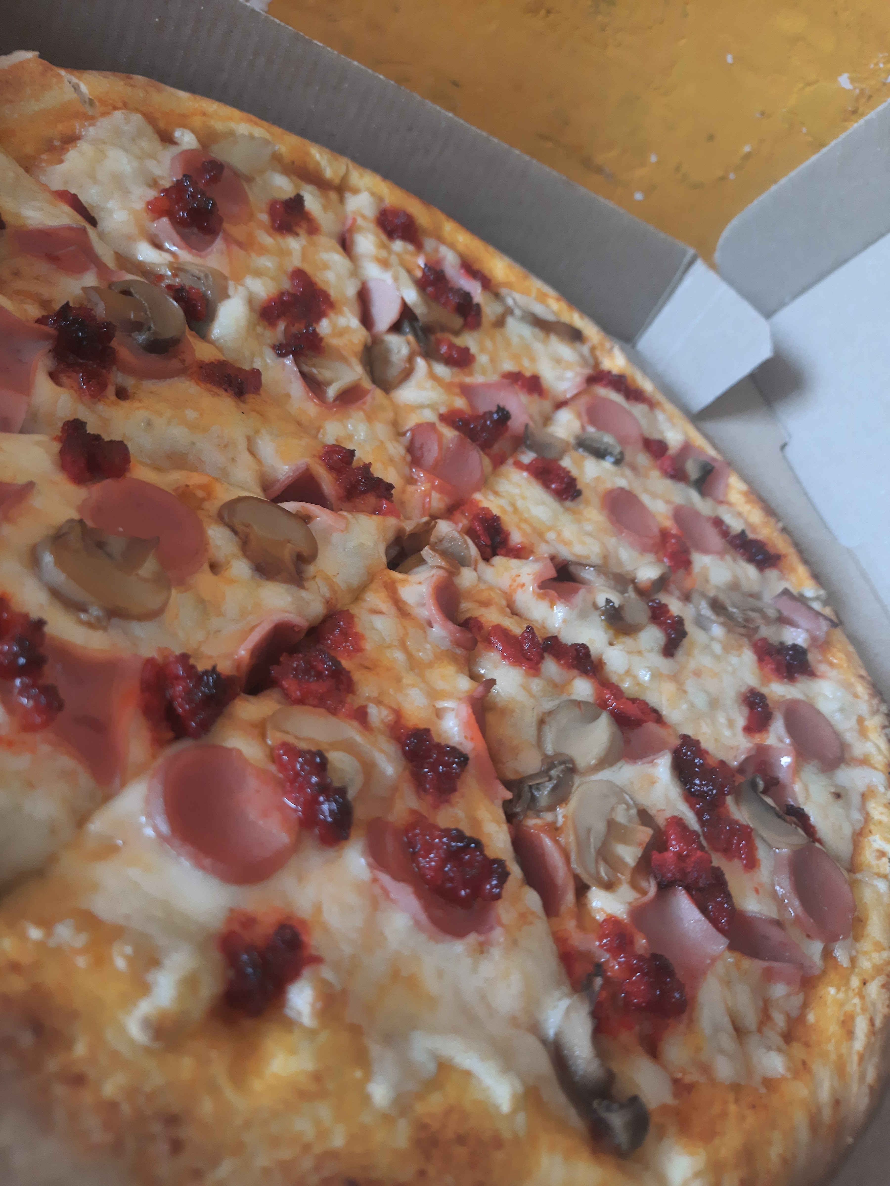 Memories Pizza image 3