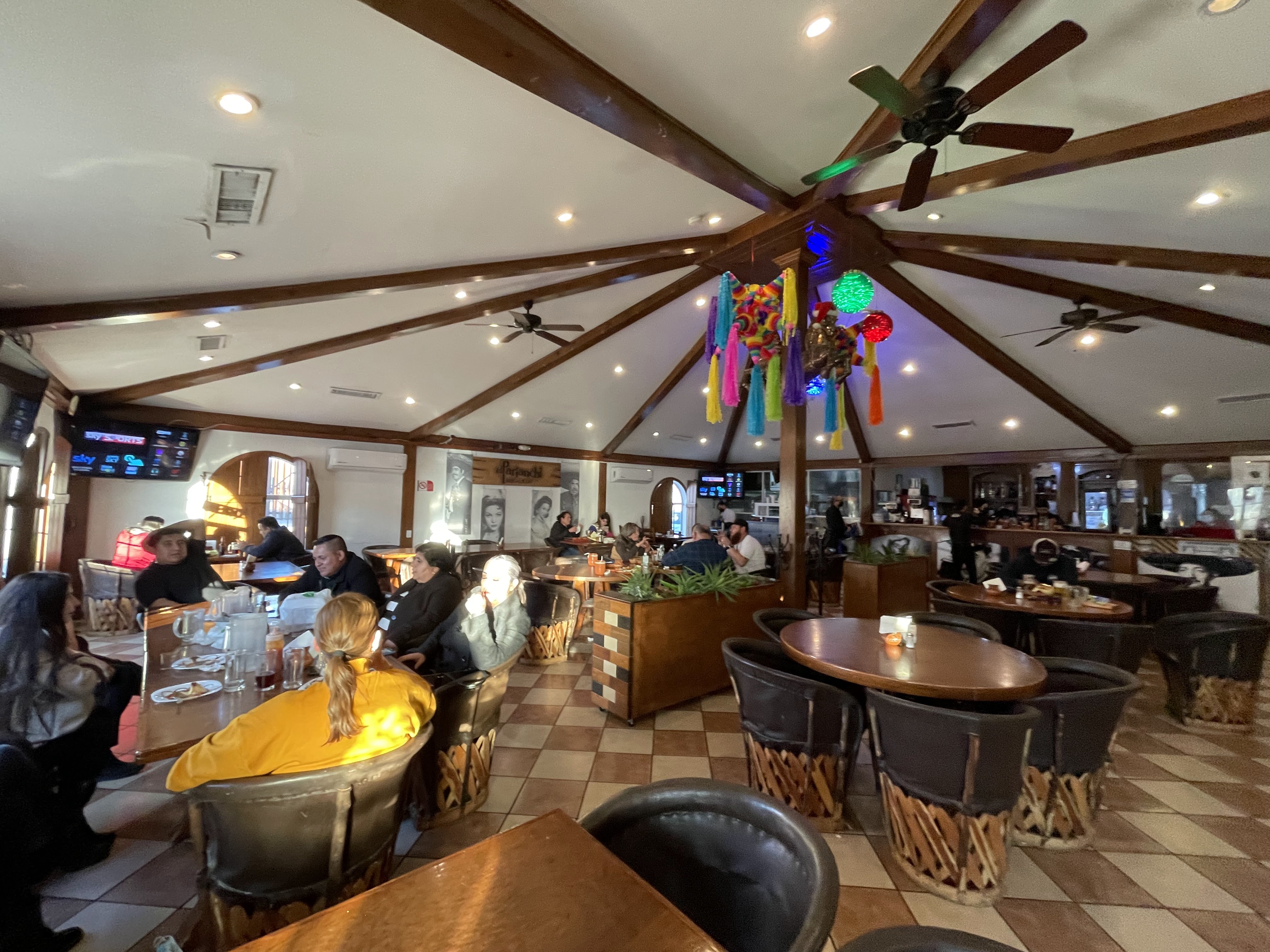 El Parianchi image 6