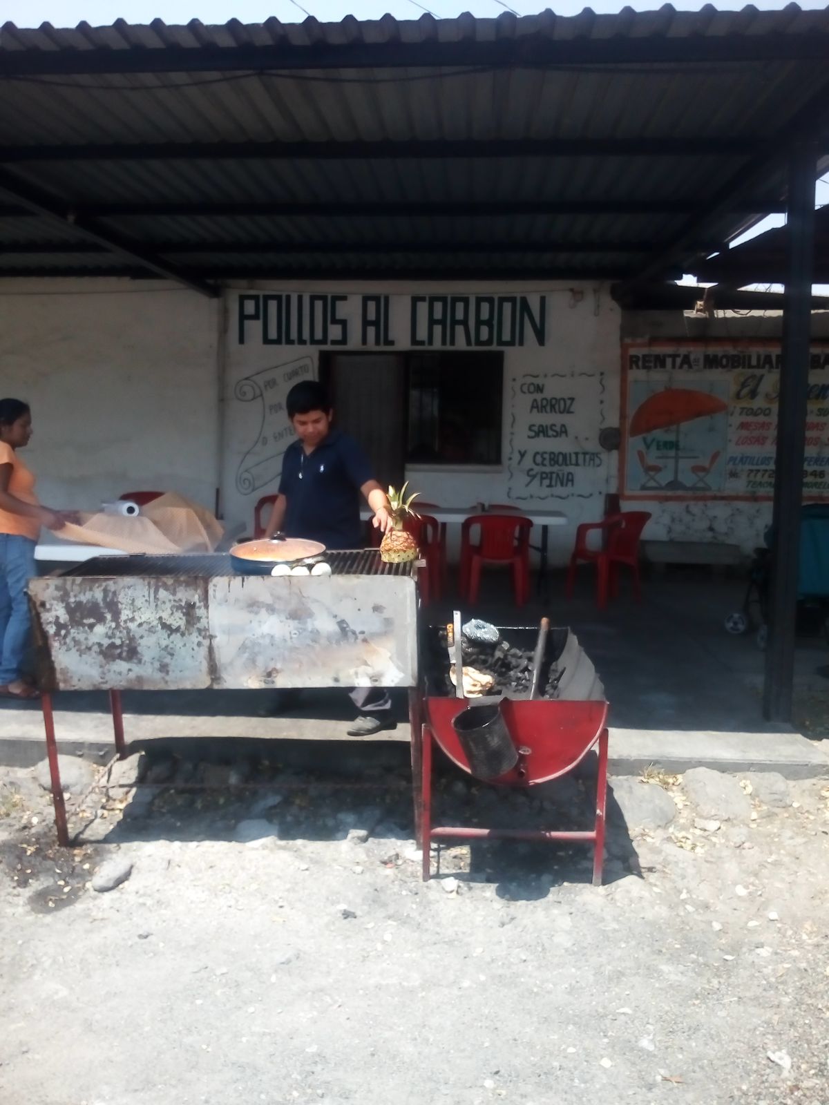 pollos al carbon image 1