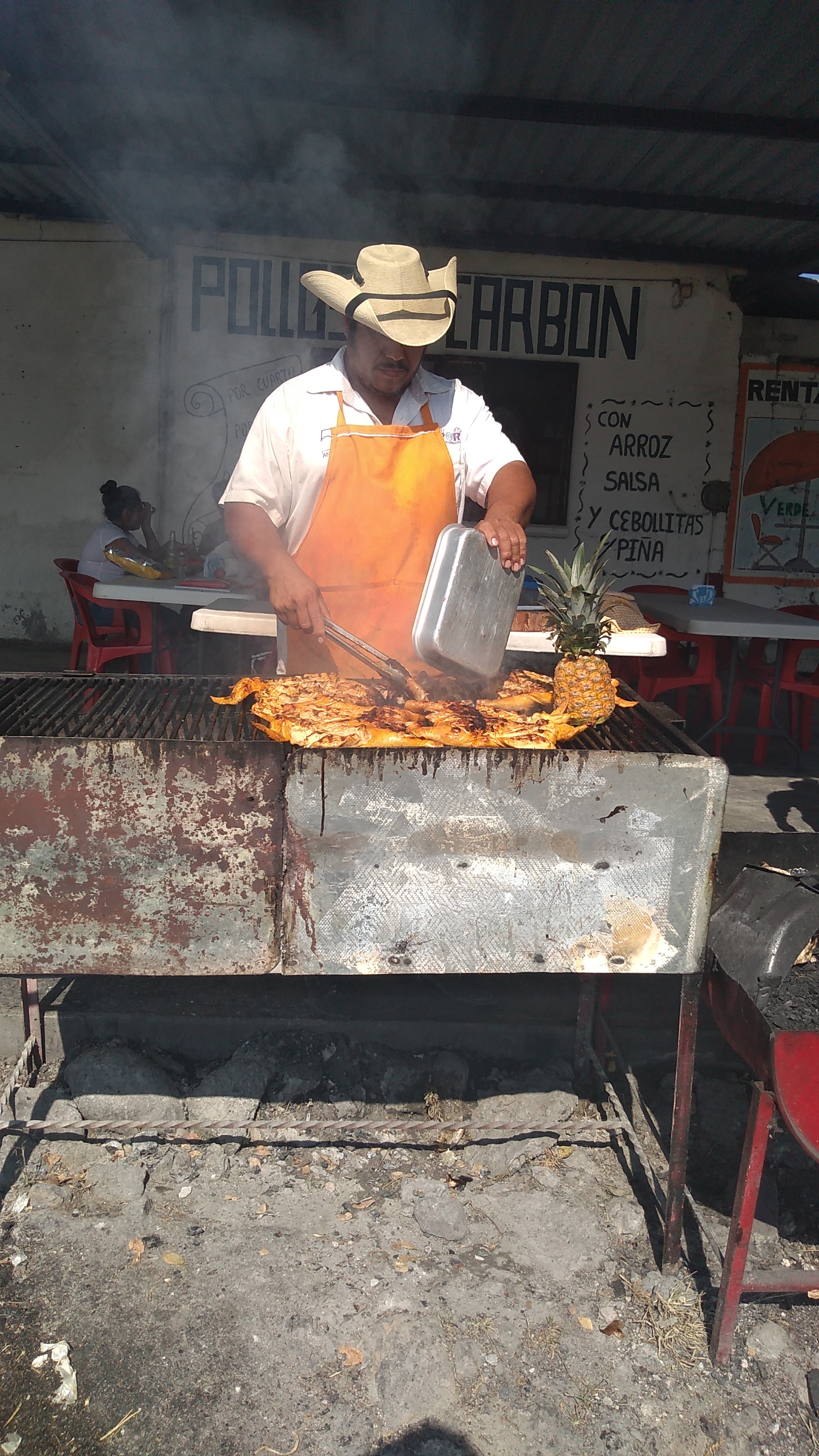 pollos al carbon image 3