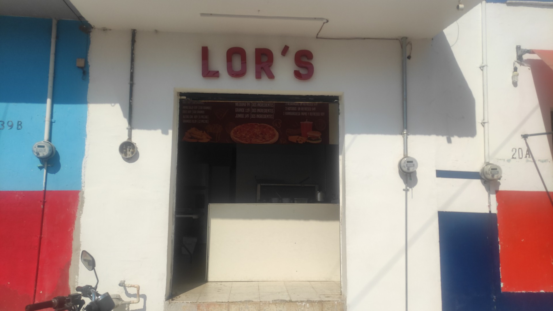 Lor's pizza image 2