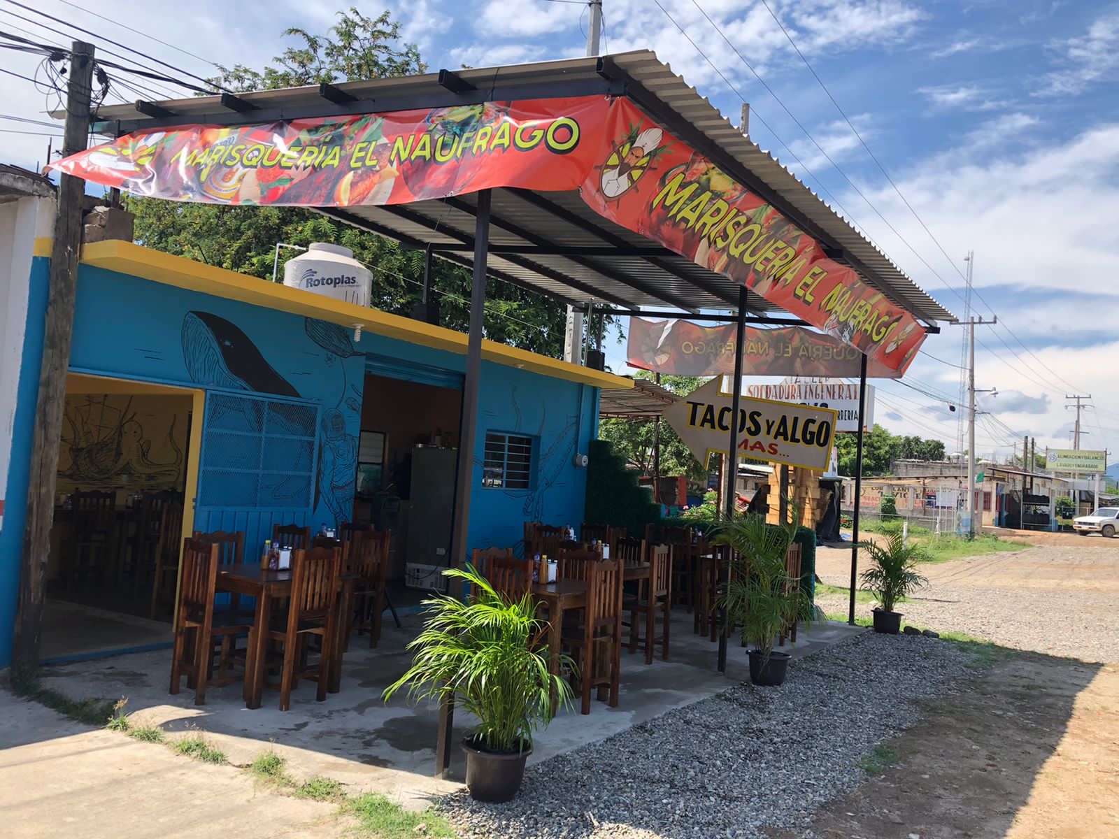 Mariscos El Náufrago image 1