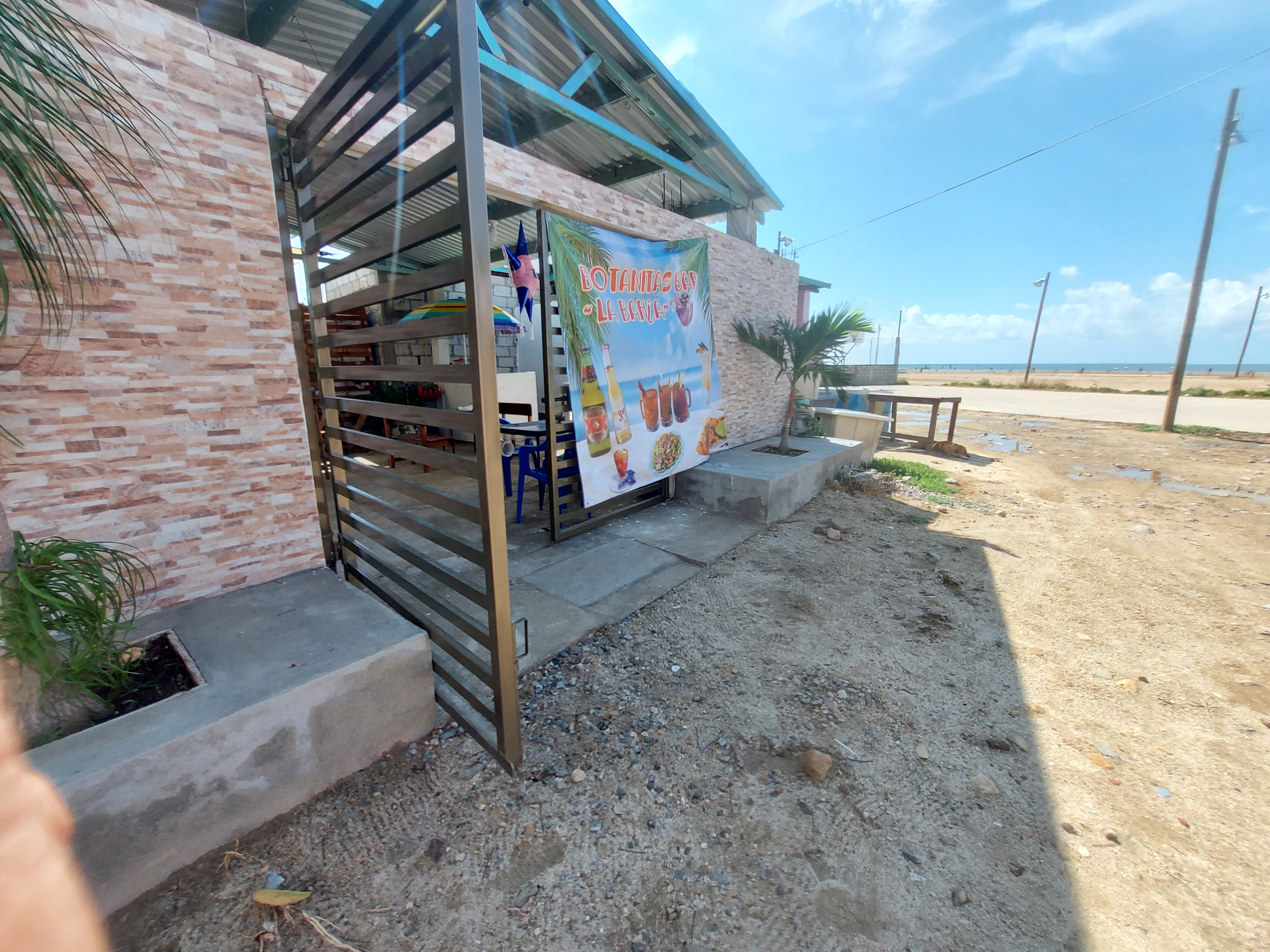 Botanitas Bar la Bahía image 4