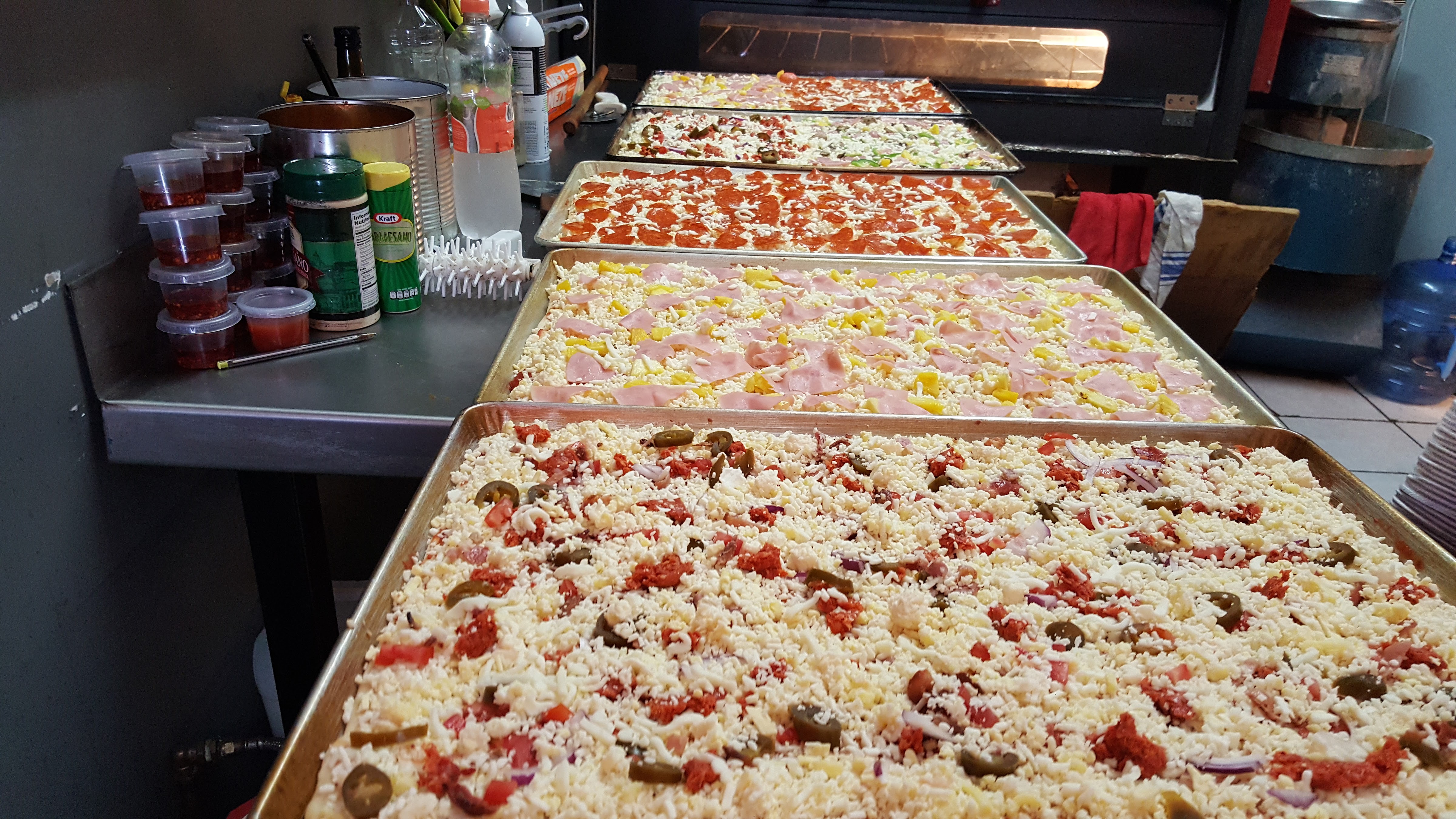 Chicago’s Pizza image 4