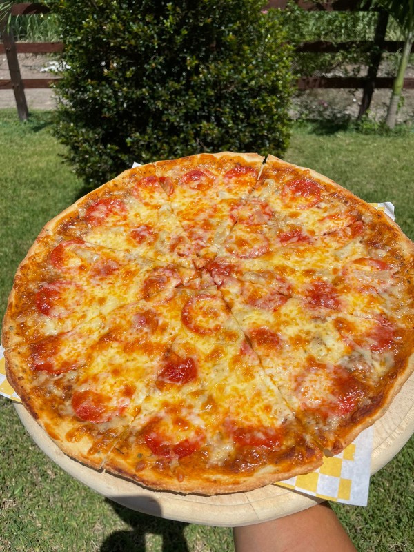 PIZZAS LA TIA image 1