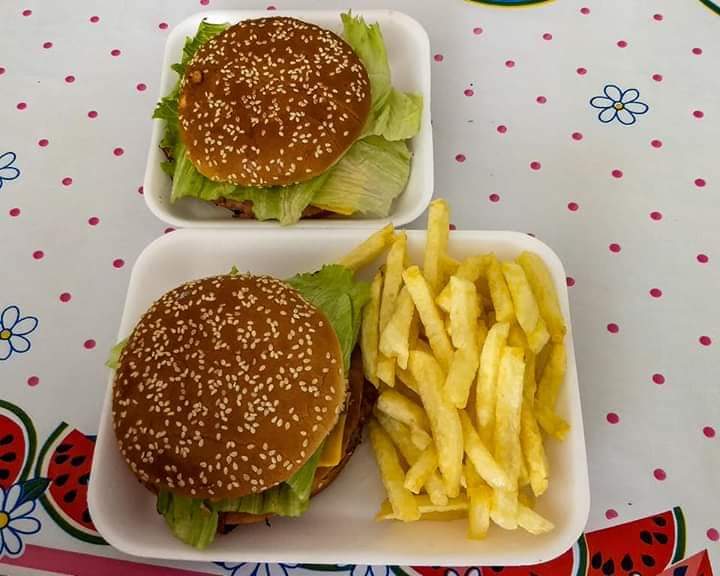 Chicken Wings y Cheese Burger La Lomita image 1