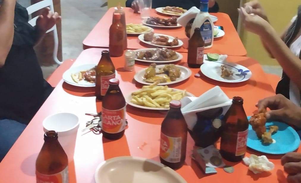 Chicken Wings y Cheese Burger La Lomita image 4