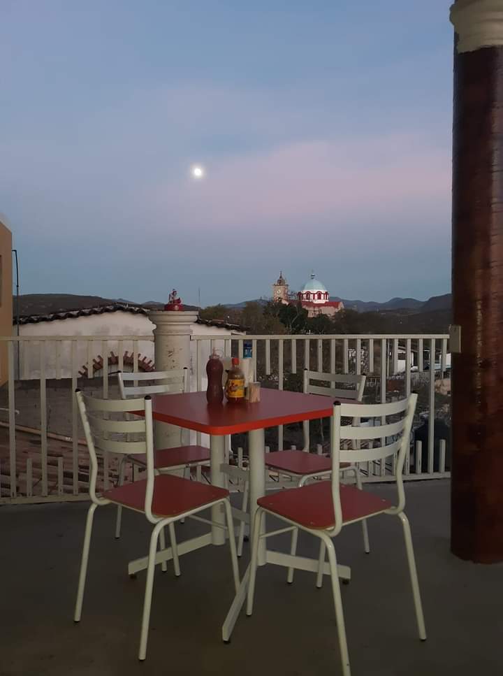 Chicken Wings y Cheese Burger La Lomita image 5