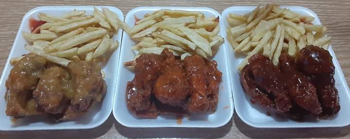 Chicken Wings y Cheese Burger La Lomita image 7