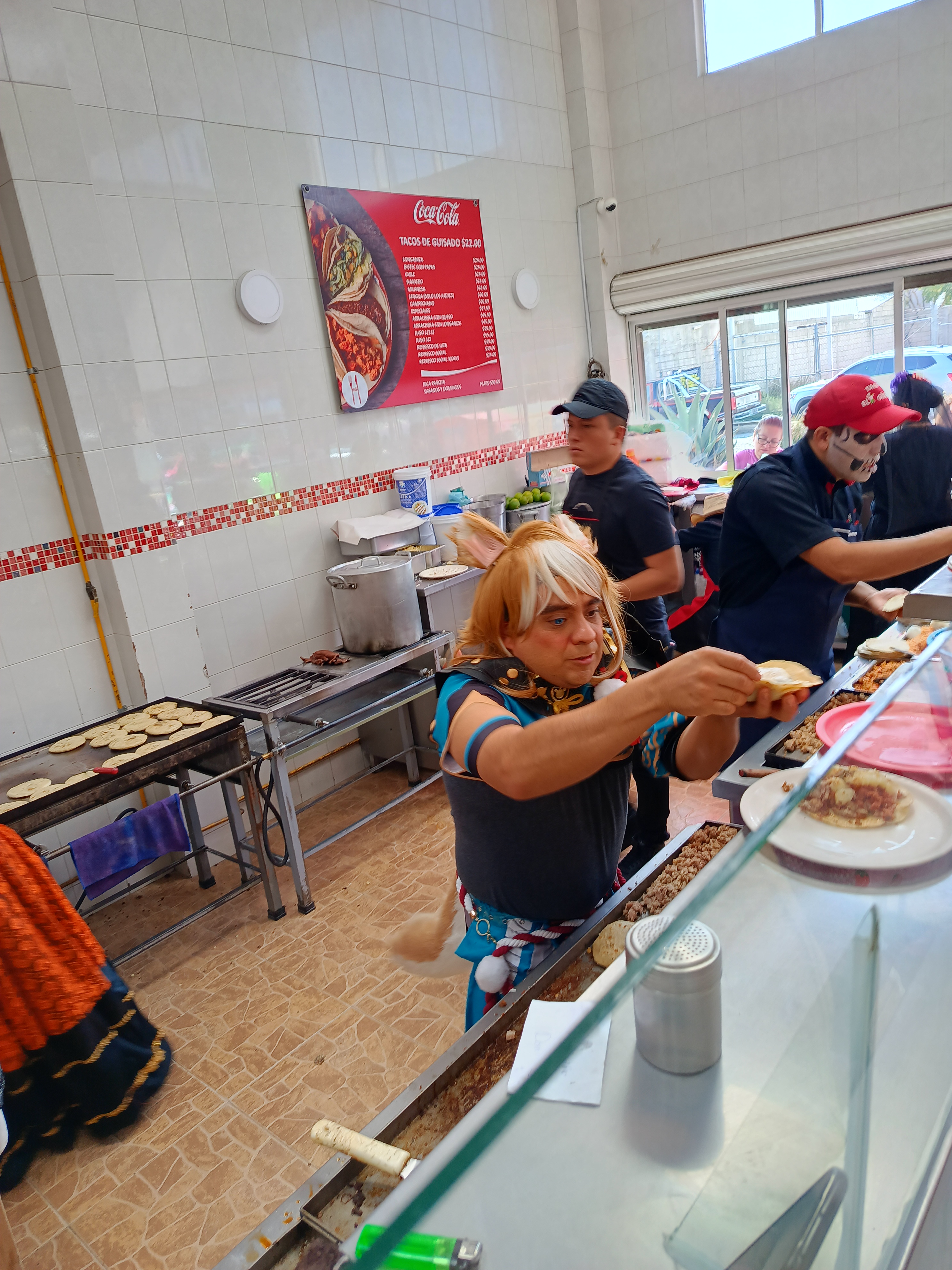 Tacos de Guisado “El Güero” image 10
