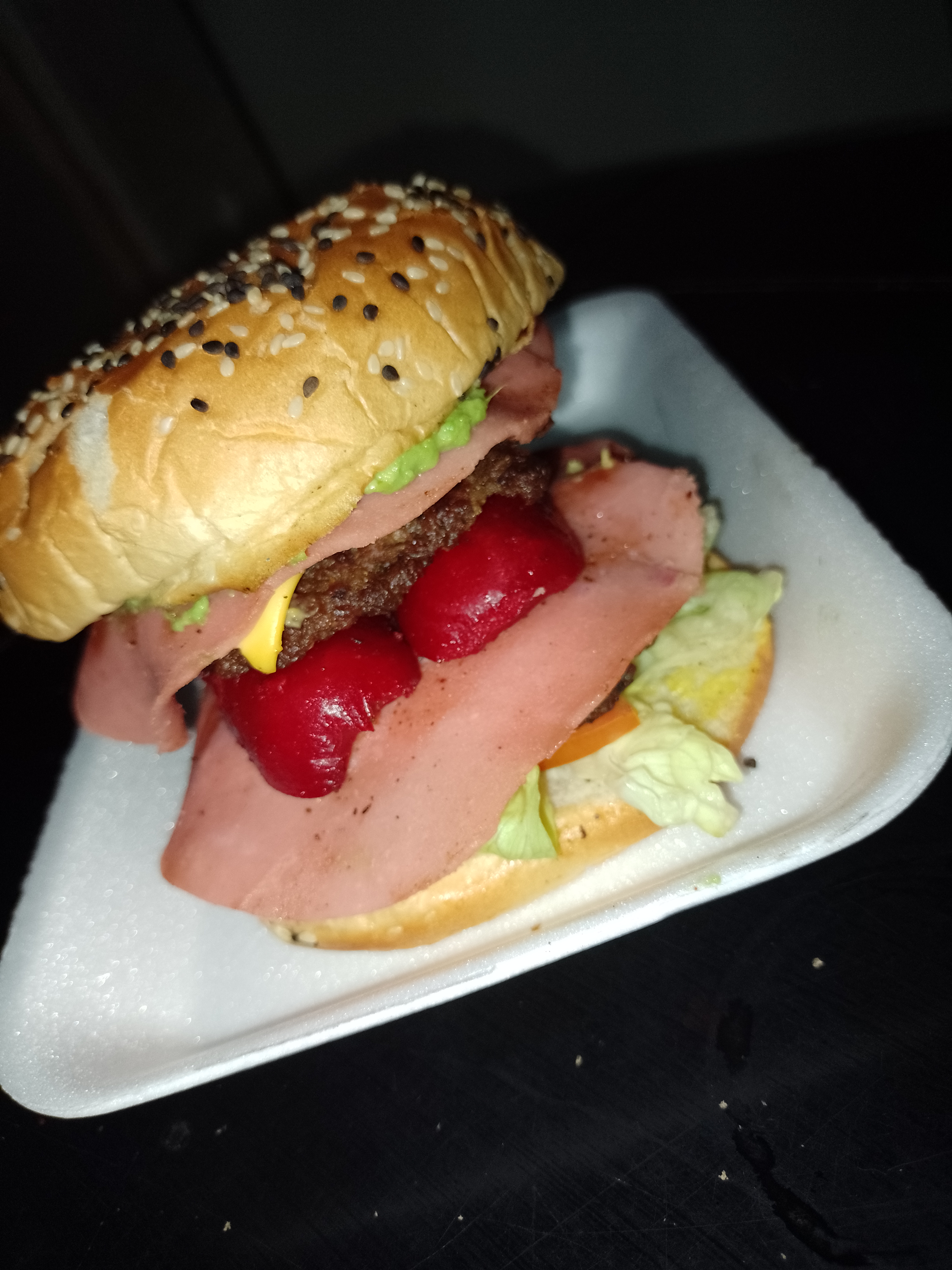 Solís tacos y burgers al carbon image 2