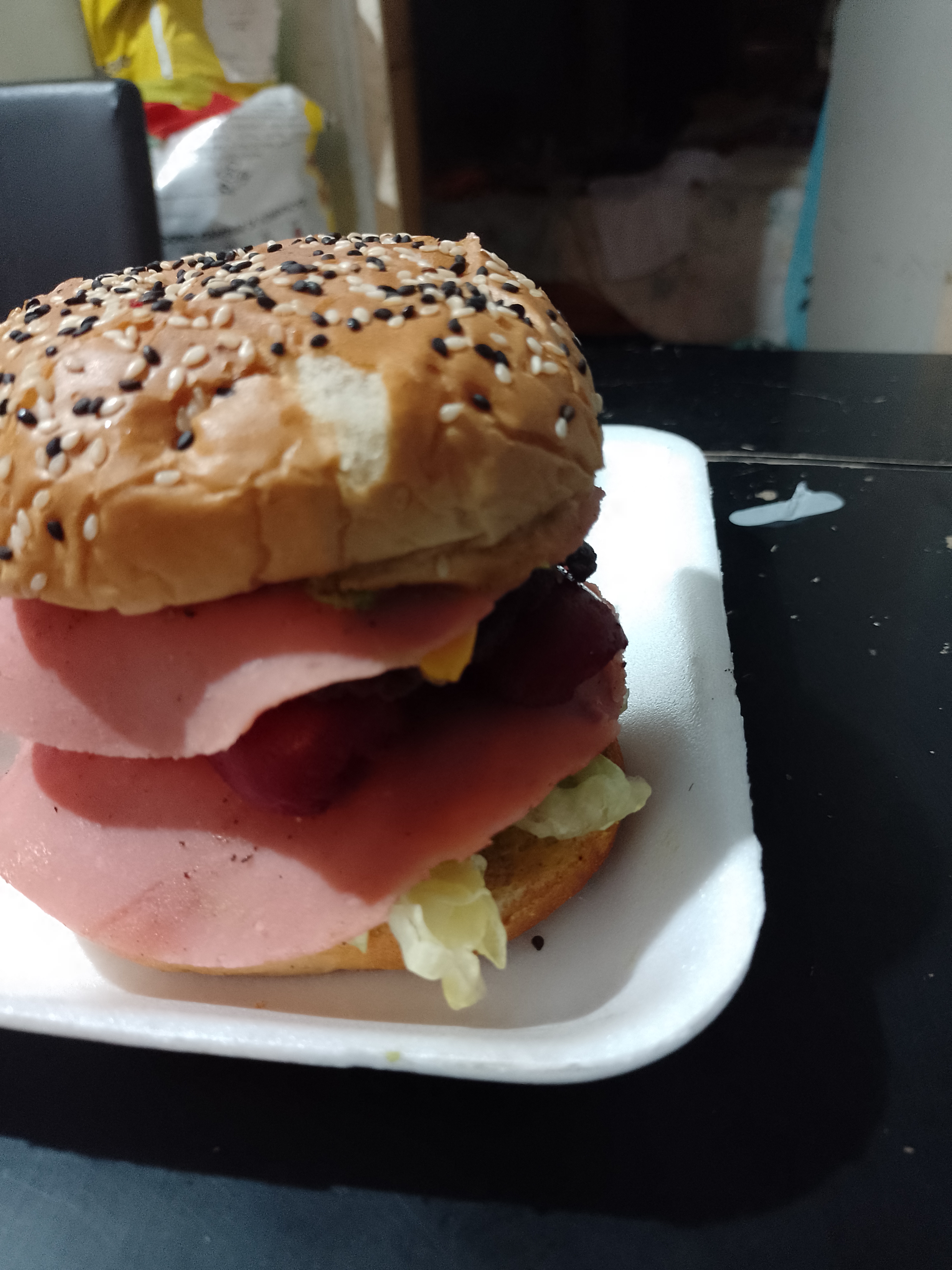 Solís tacos y burgers al carbon image 9