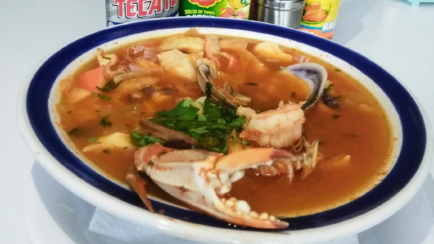 Restaurante de Mariscos La Bahia image 1