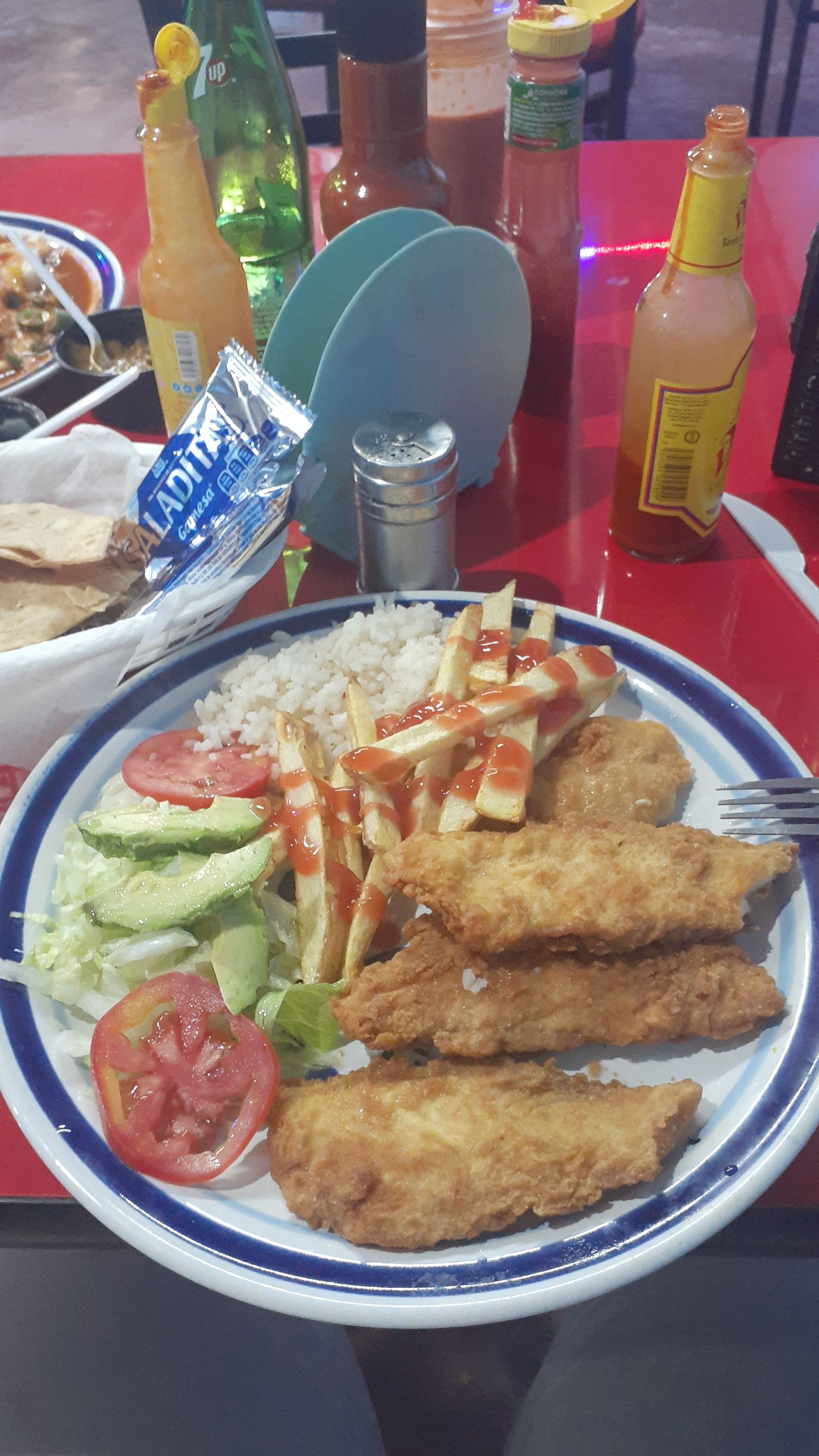 Restaurante de Mariscos La Bahia image 5