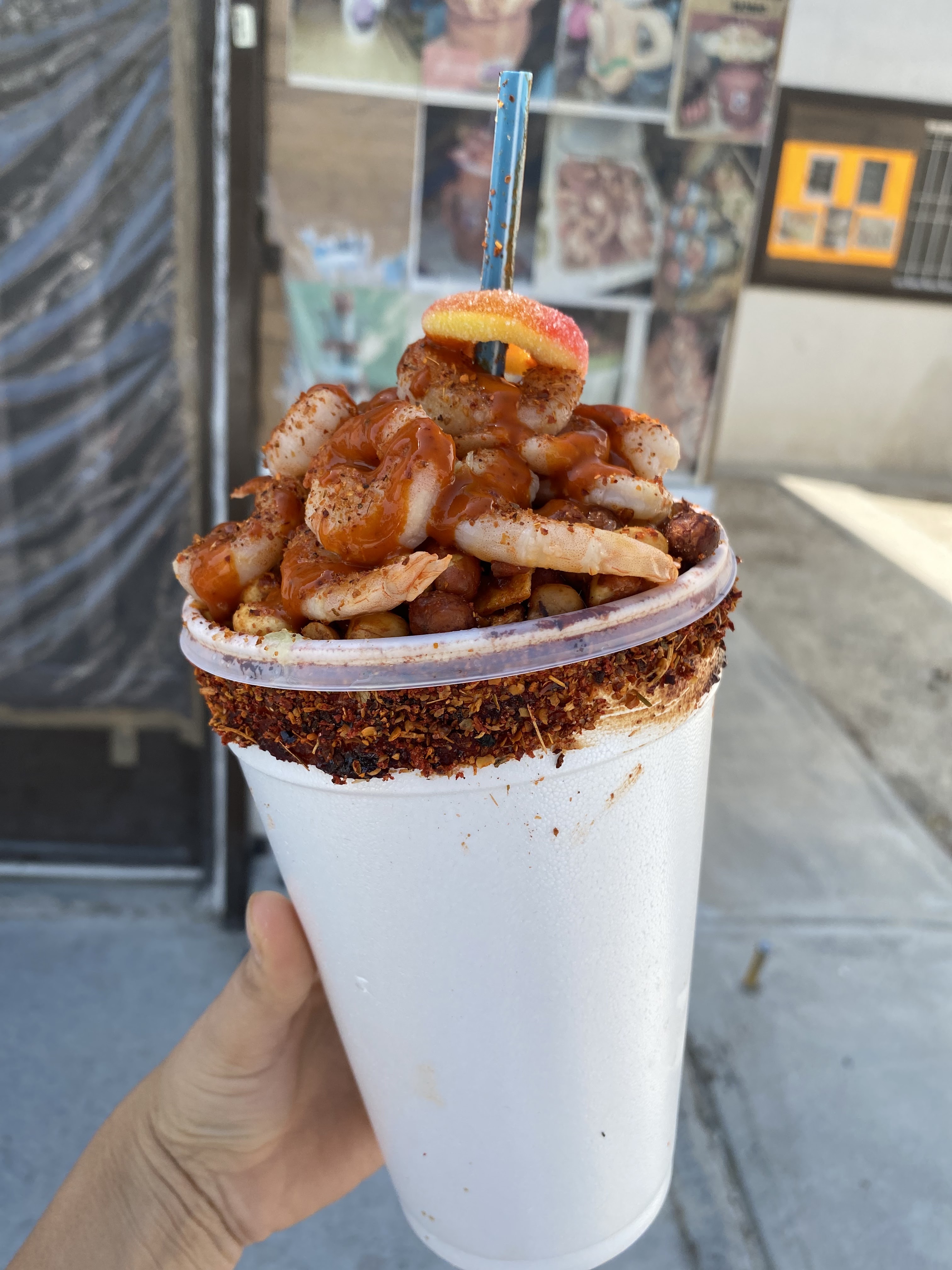 Bebidas Y Snack Momo image 2