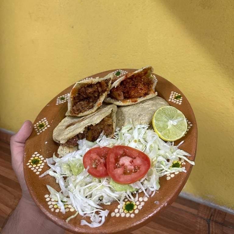 Tacos y gorditas Doña Alicia image 4