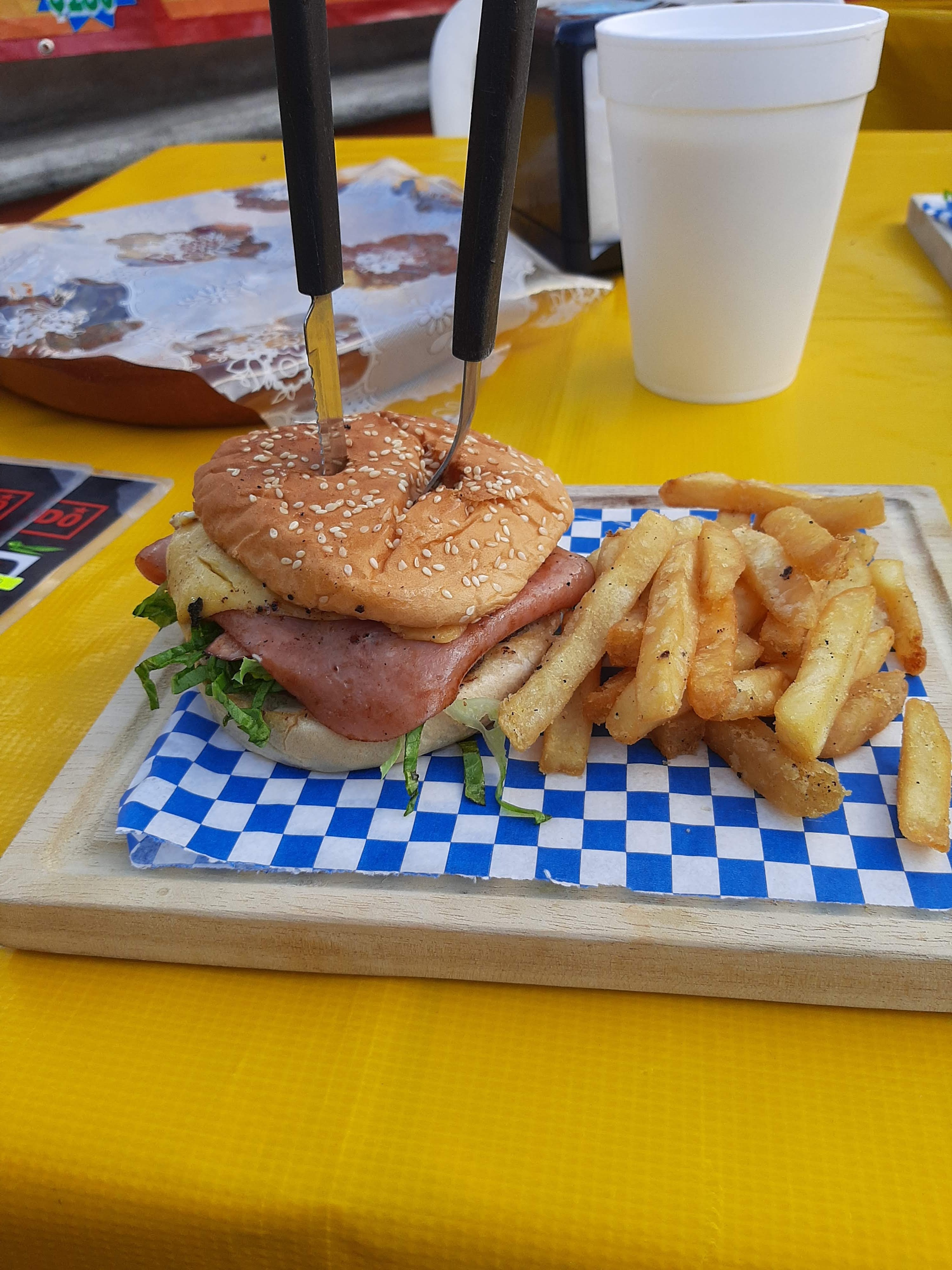 Pizzas Tía Mirna image 1