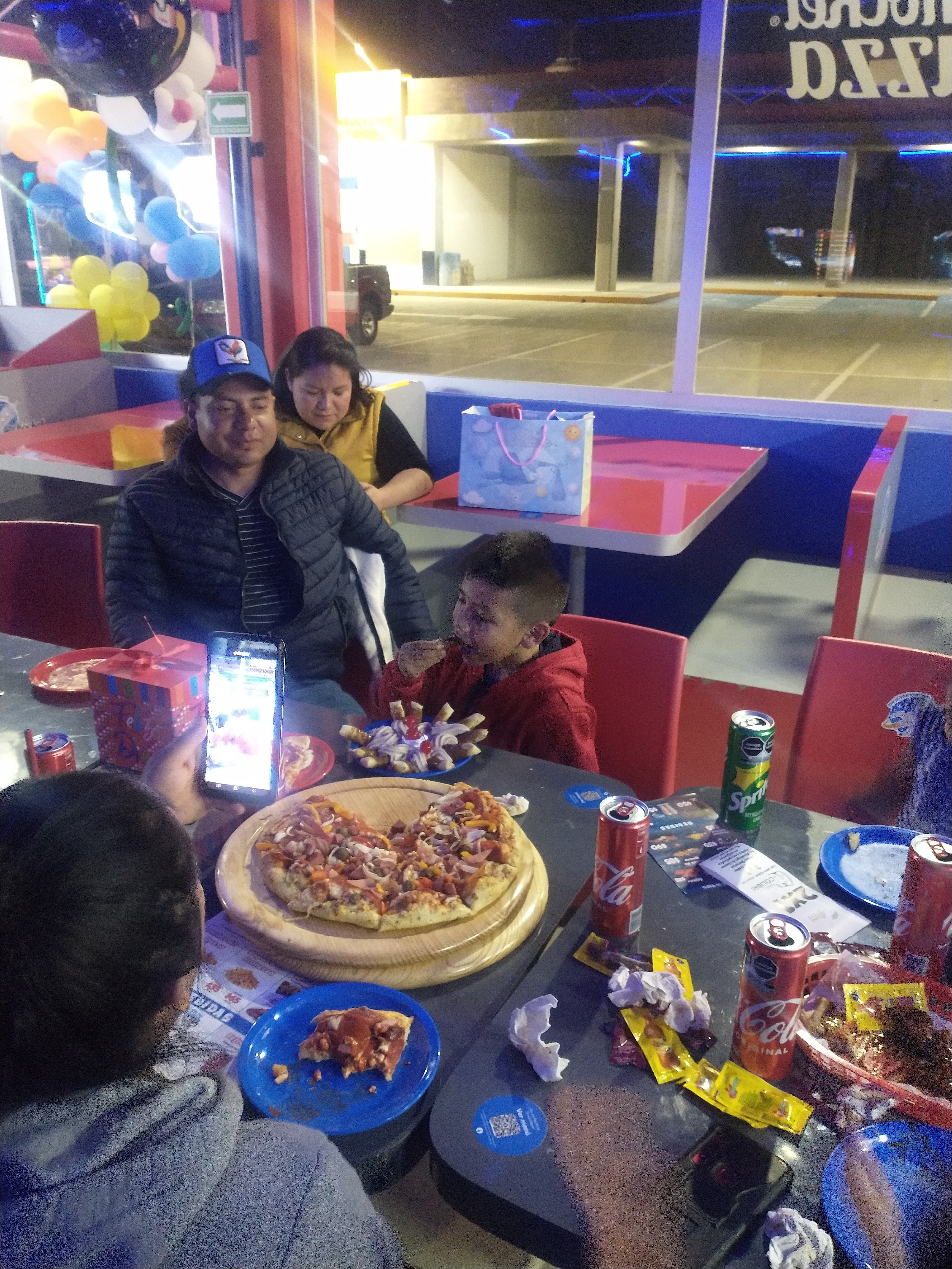 SKY ROCKET PIZZA ZINACANTEPEC image 7