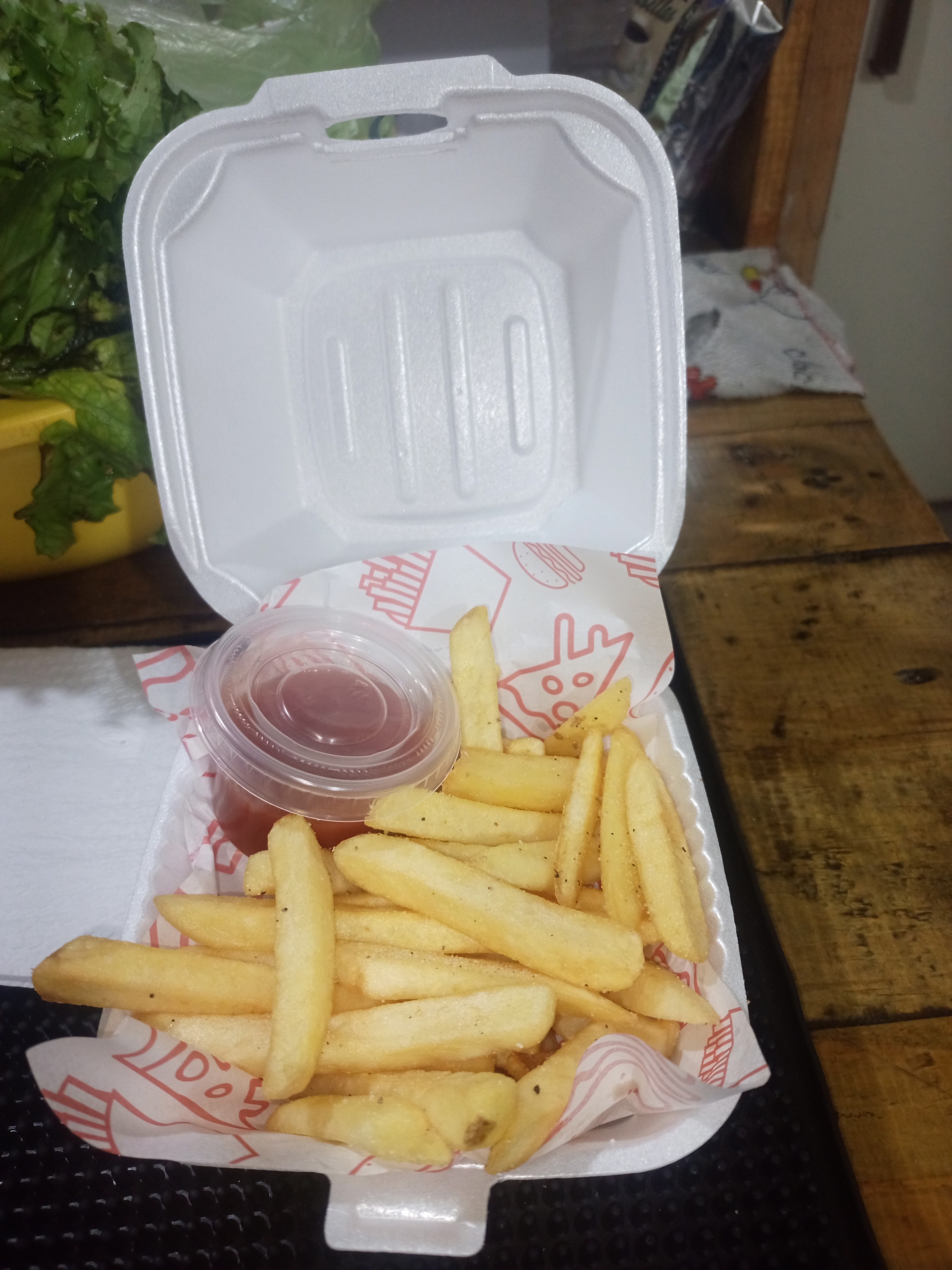 Kika's burger image 4