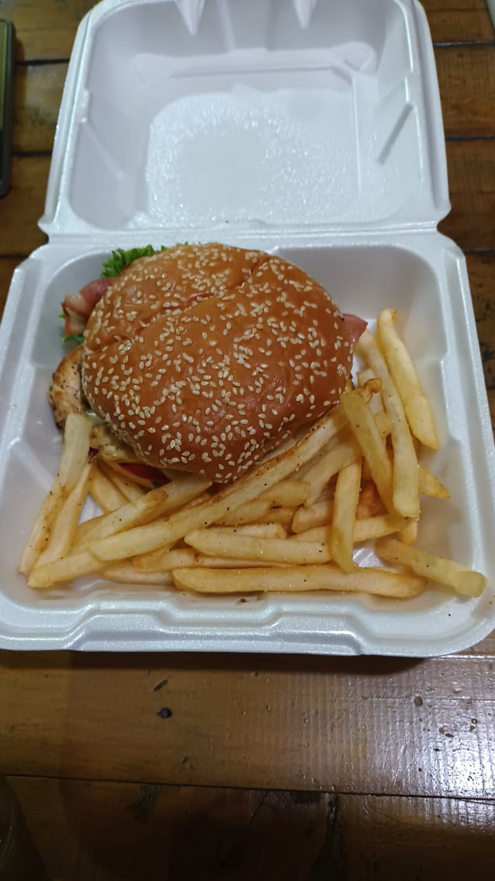 Kika's burger image 7