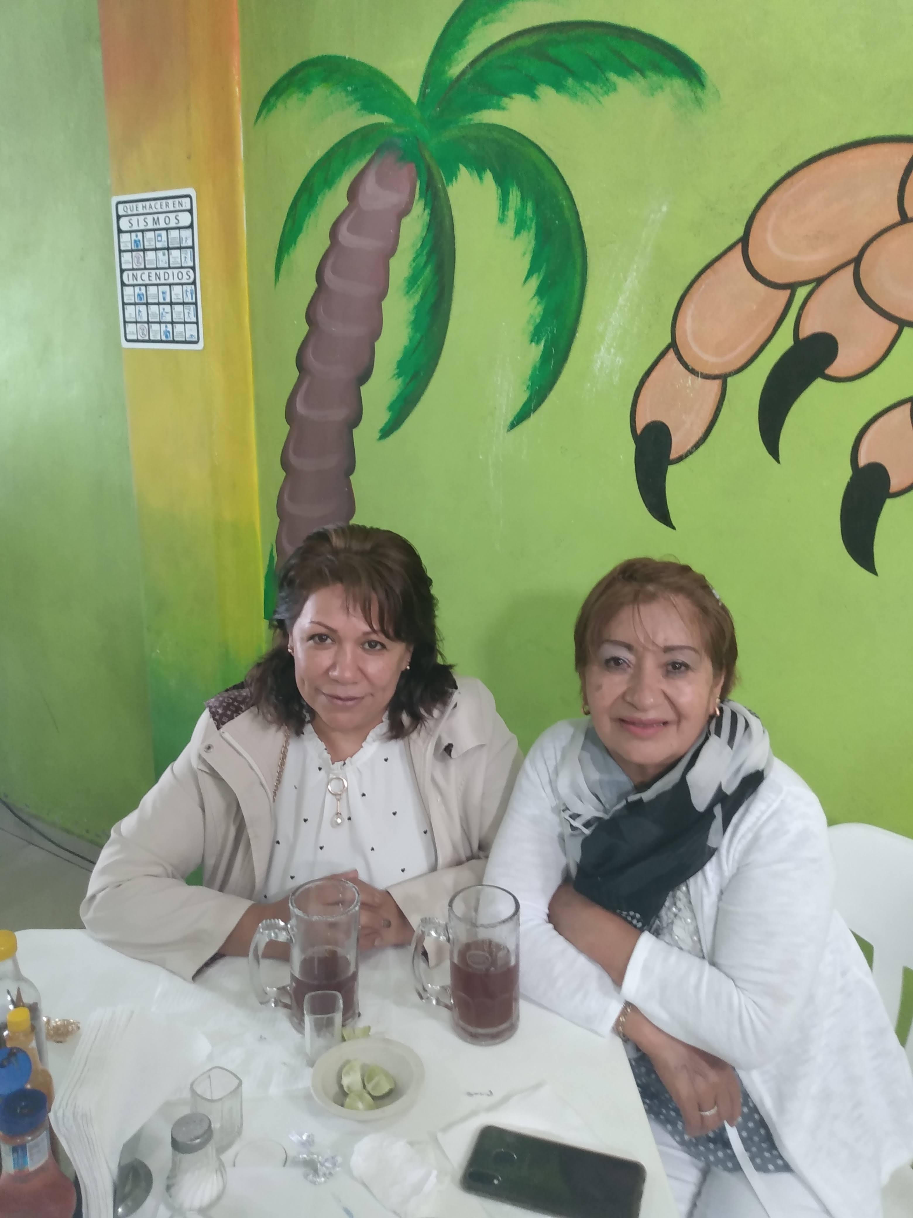 Mariscos la Trucha Loca image 10