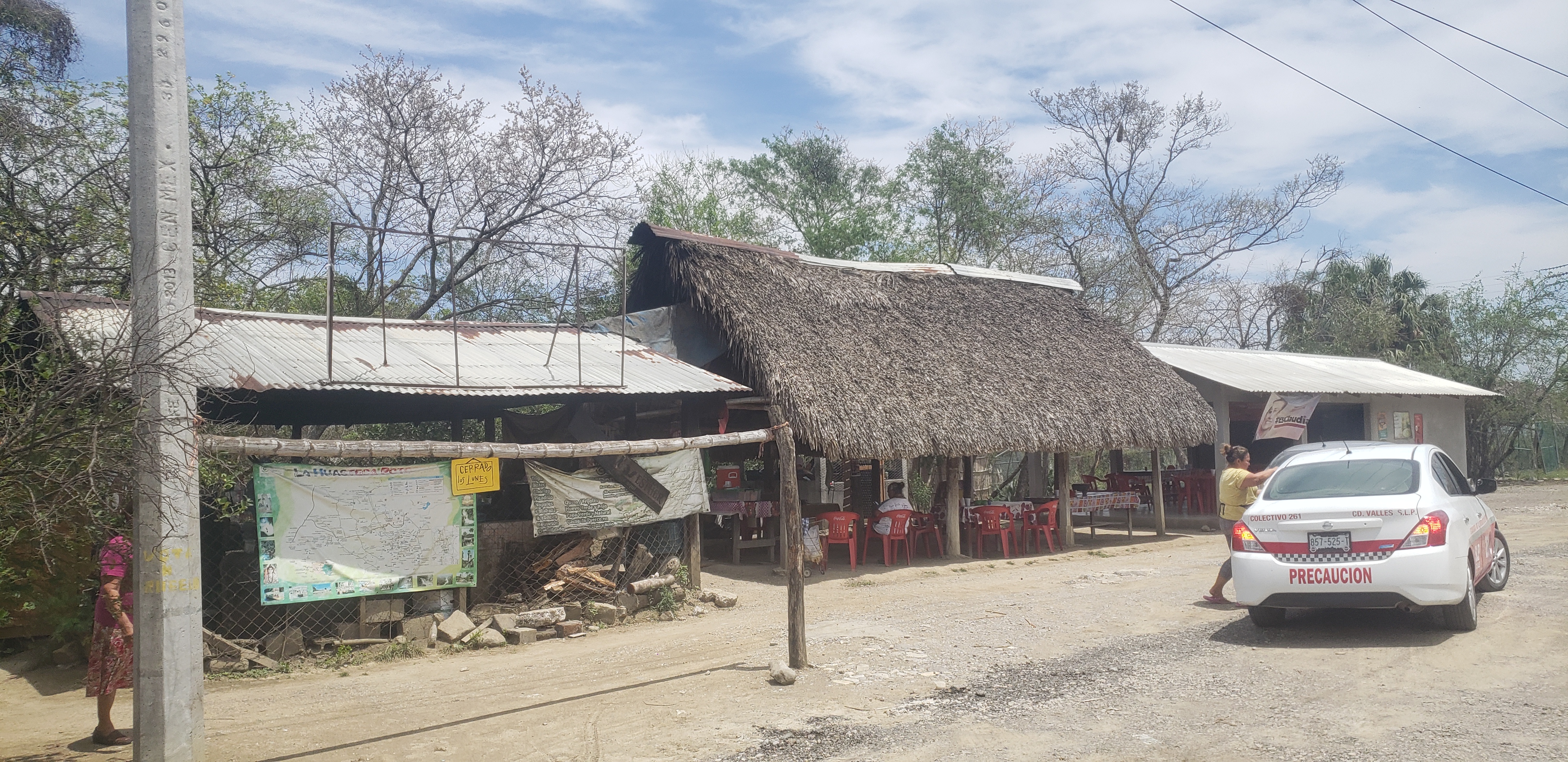 JULIO ZACAHUILES y GORDITAS DOÑA ESTHER image 7