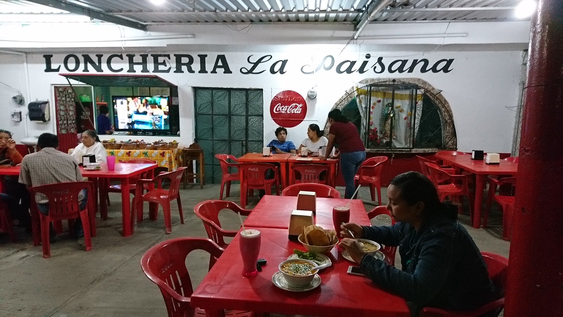 Loncheria La Paisana image 1