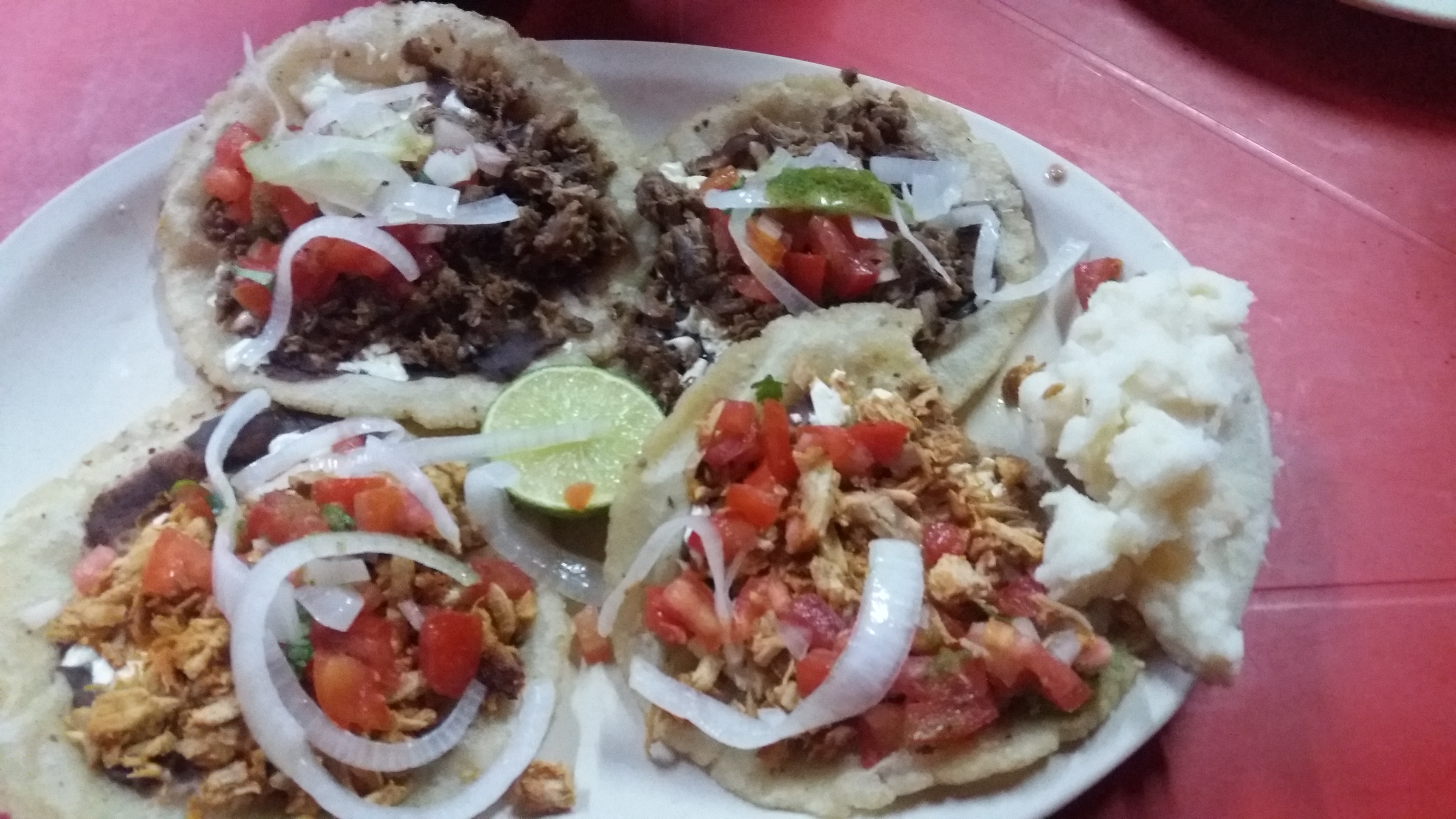 Loncheria La Paisana image 7