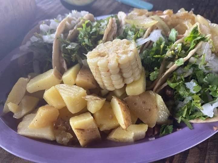 taqueria tovar image 8