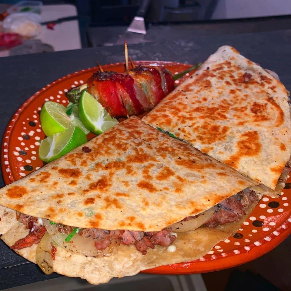 “La 7” Grill image 3