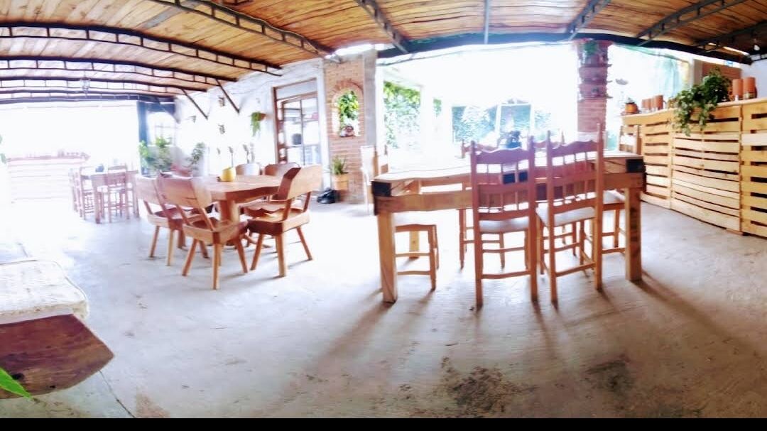 La cabaña del compa chary image 1