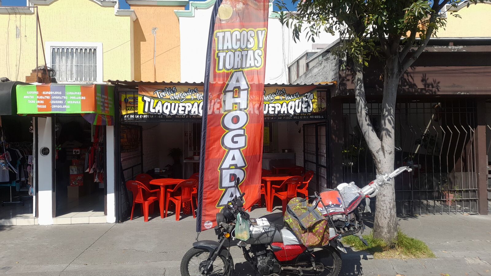 TORTAS AHOGADAS Y TACOS "TLAQUEPAQUE" image 2
