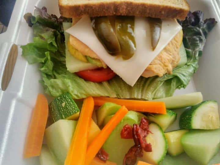 La Huerta comida saludable image 3