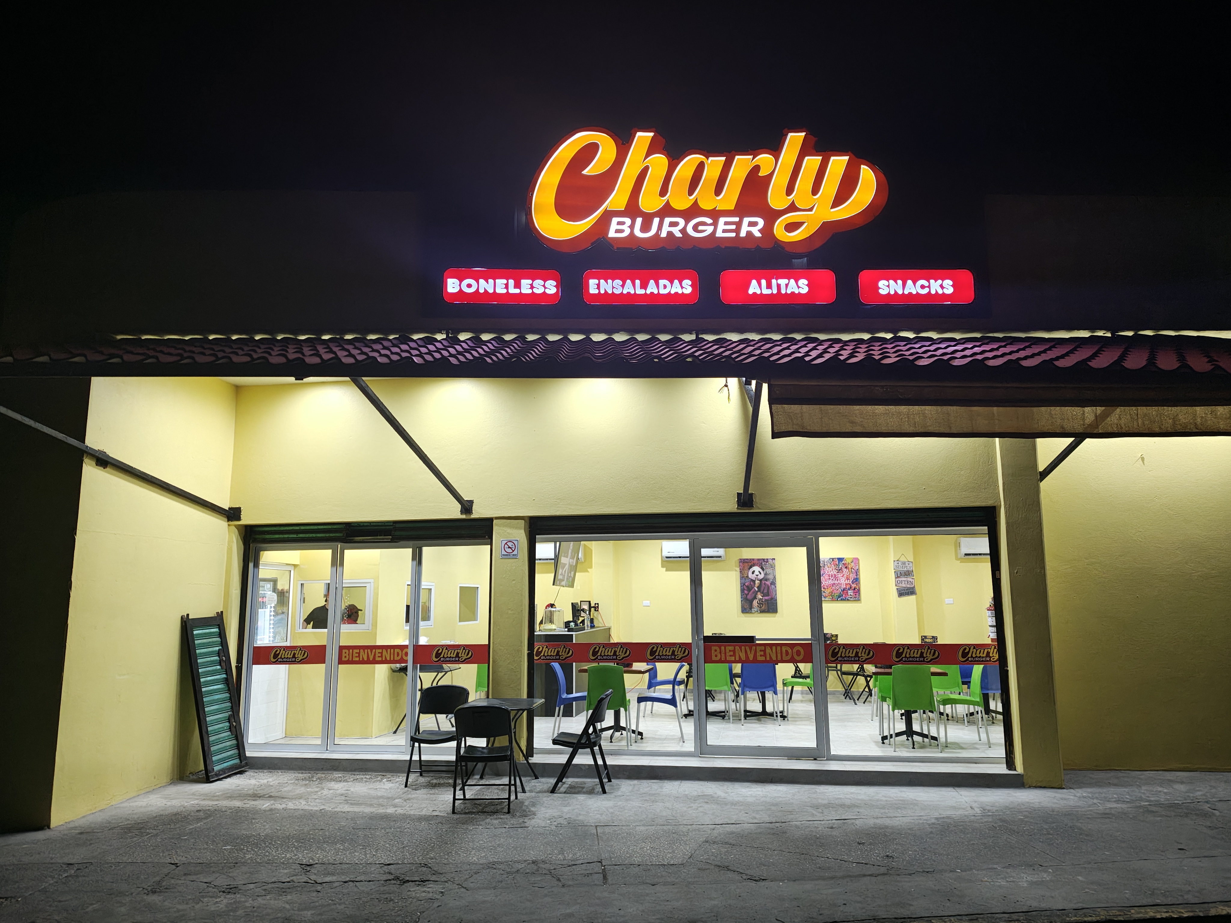 CHARLY BURGER POMOCA image 1