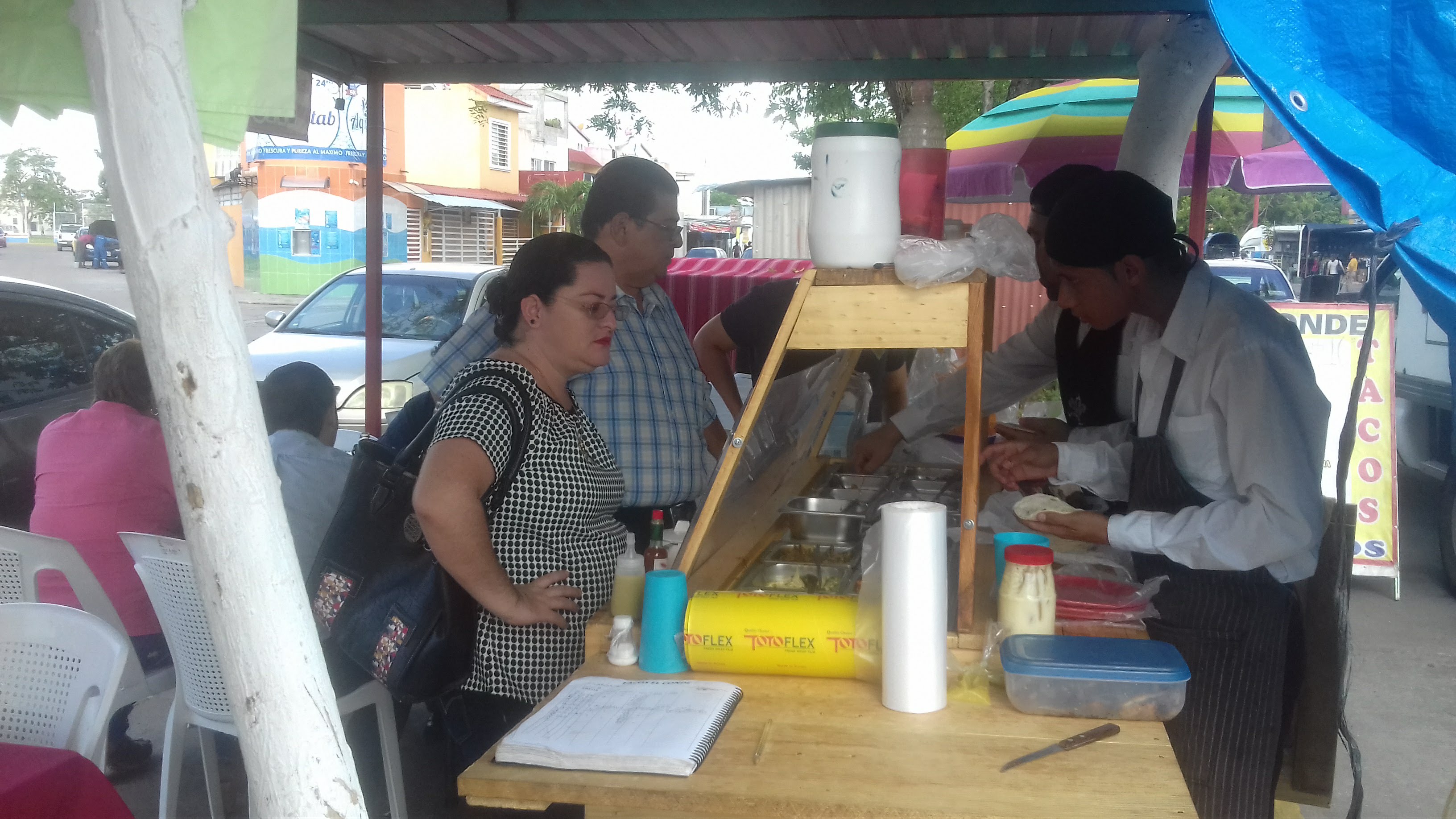 Tacos de guisados el conde image 10